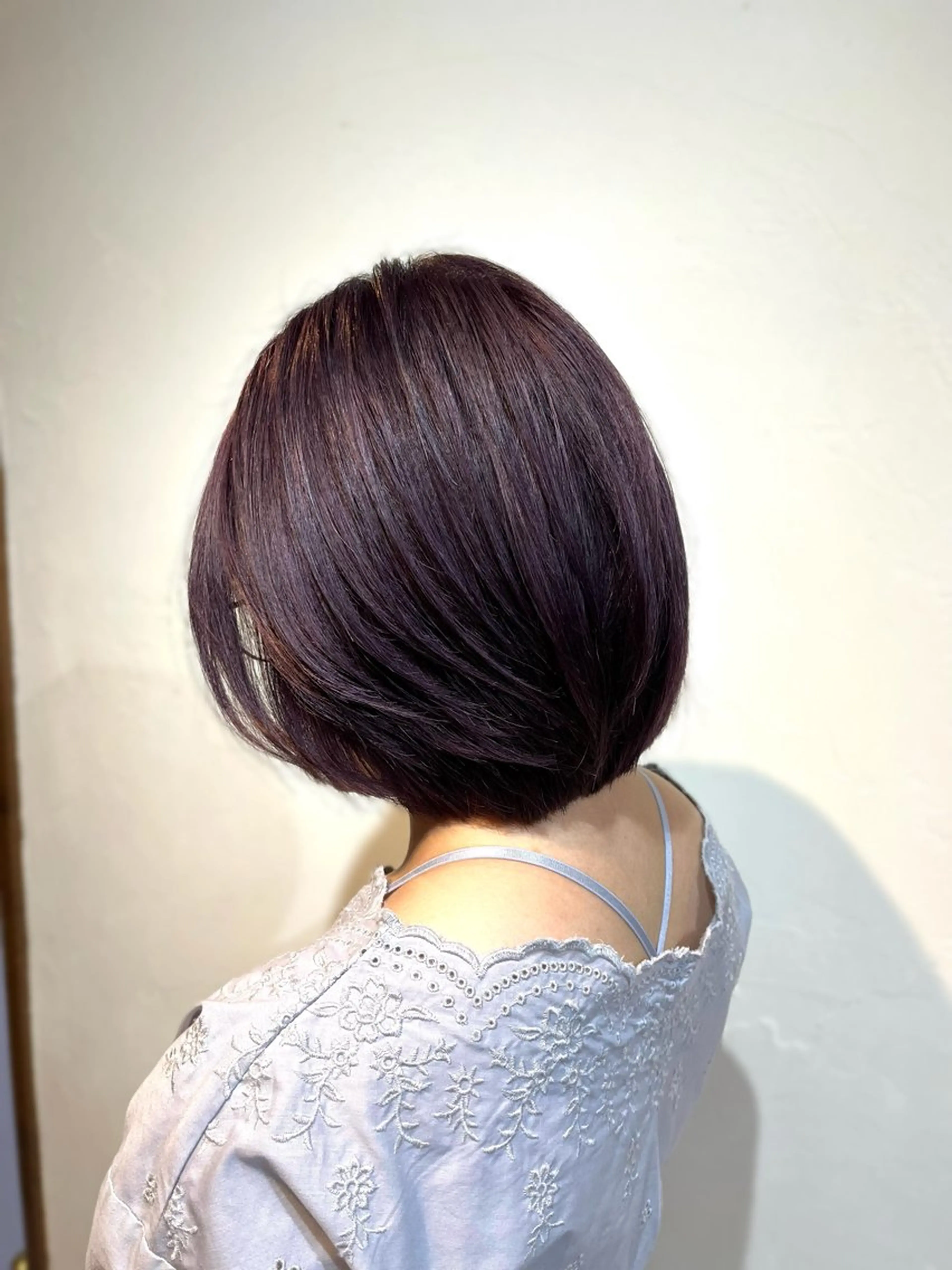 ショート パープルカラー ボブ レイヤーカット mizo /ケアカラー/登戸のヘアスタイル