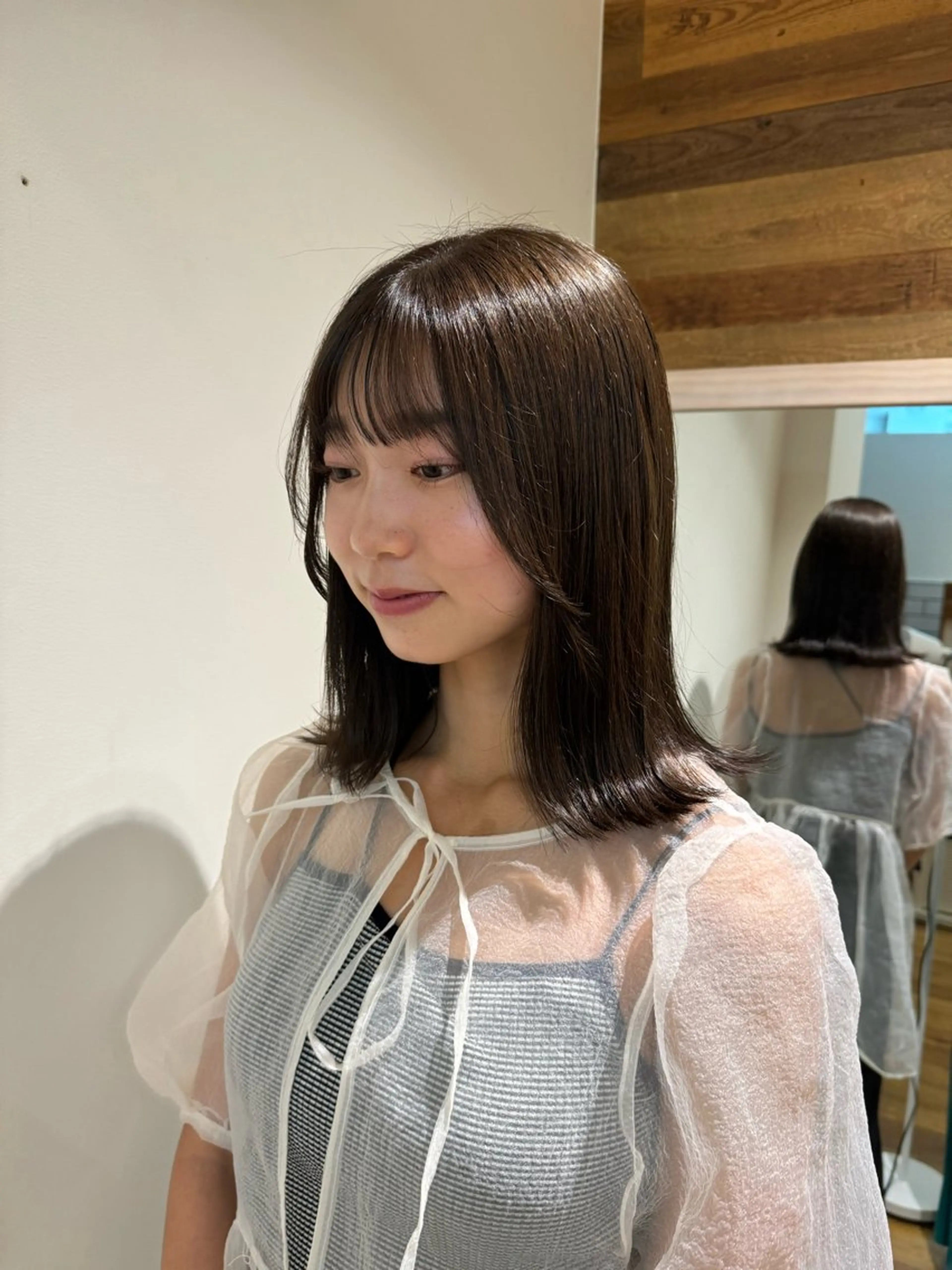 ミディアム カラー ブラウンカラー オリーブブラウン 吉留 文月のヘアスタイル