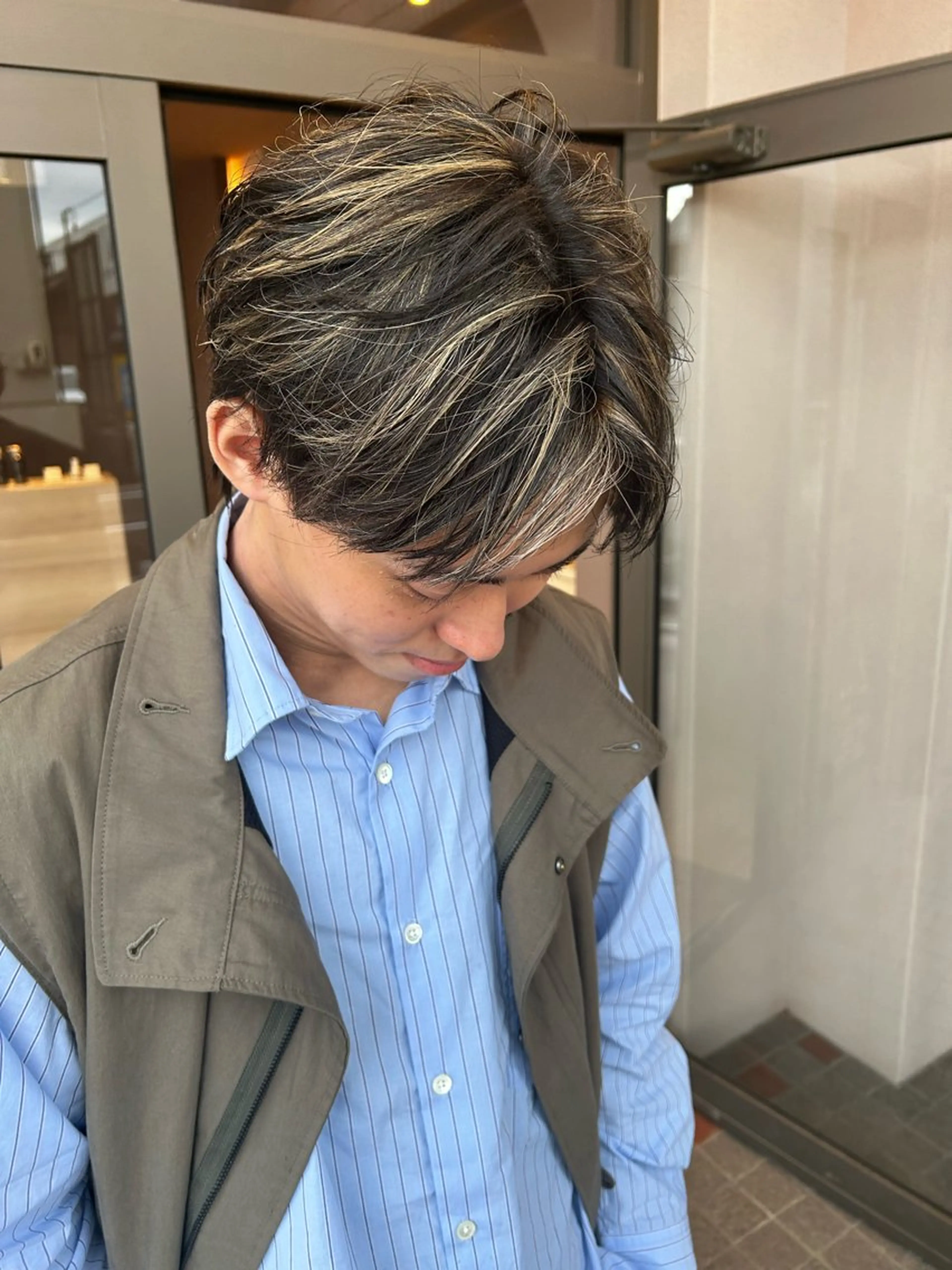 ショート ハイライト ヘアカラー Licol所属・髪質改善サロン Licolフリー予約のヘアスタイル