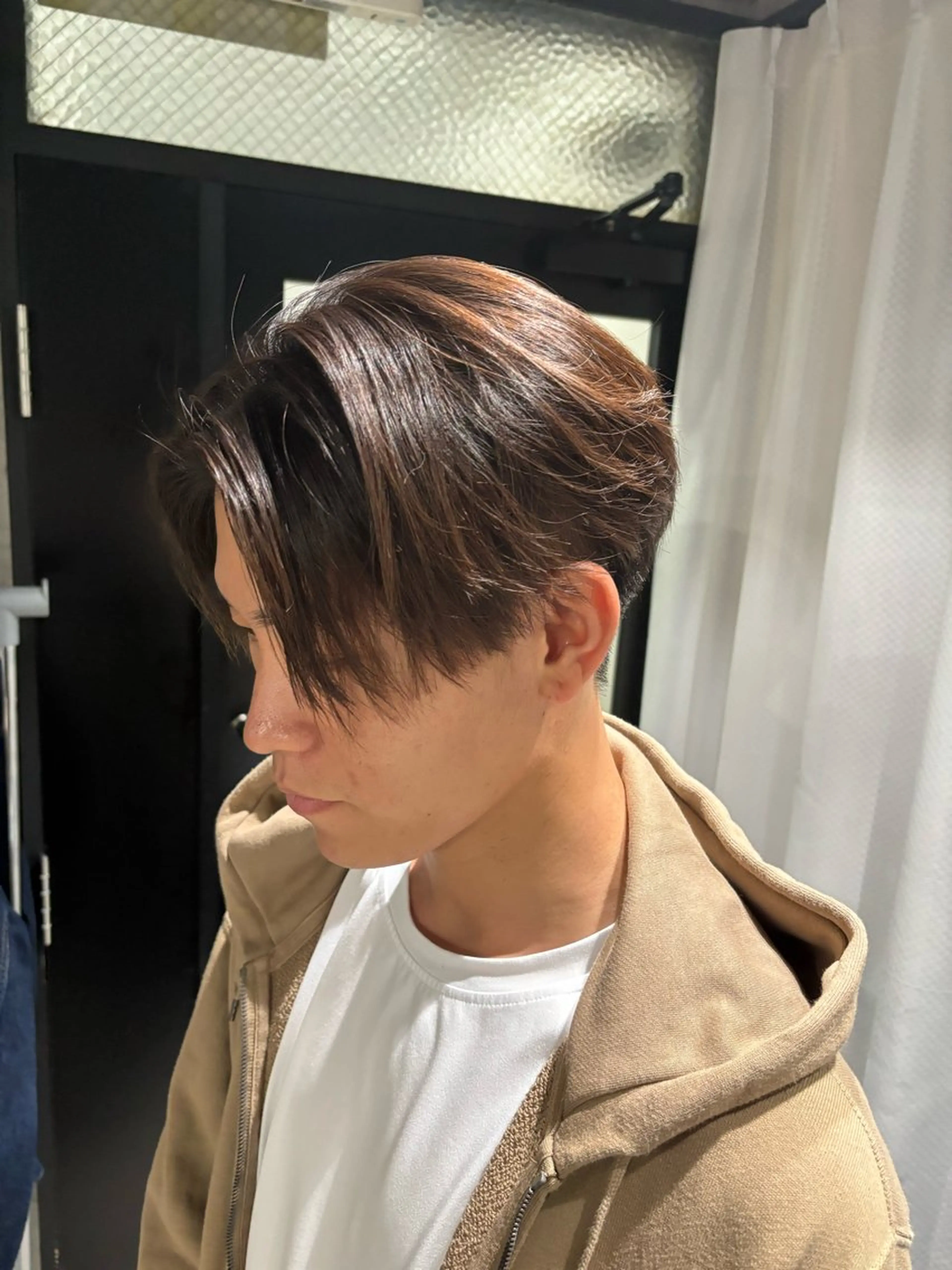 パーマ メンズ センターパート カット 縮毛矯正 _white【京橋店】所属・_WHITE / KENTOのヘアスタイル