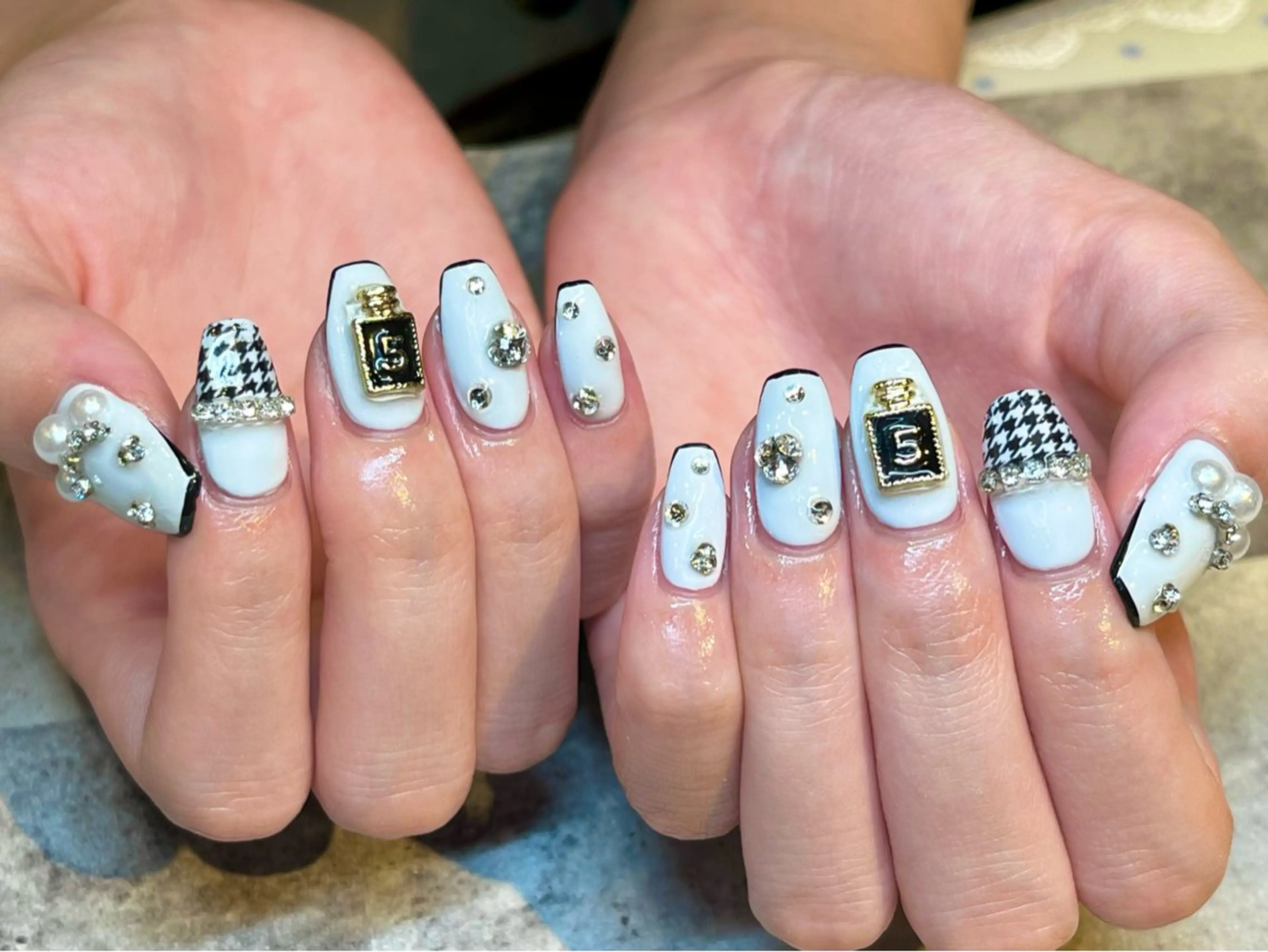 ネイル アートネイル オフィスネイル ワンカラーネイル ショートネイル ネイルサロン リリーブランシュ所属・森 瑞紀のネイルデザイン