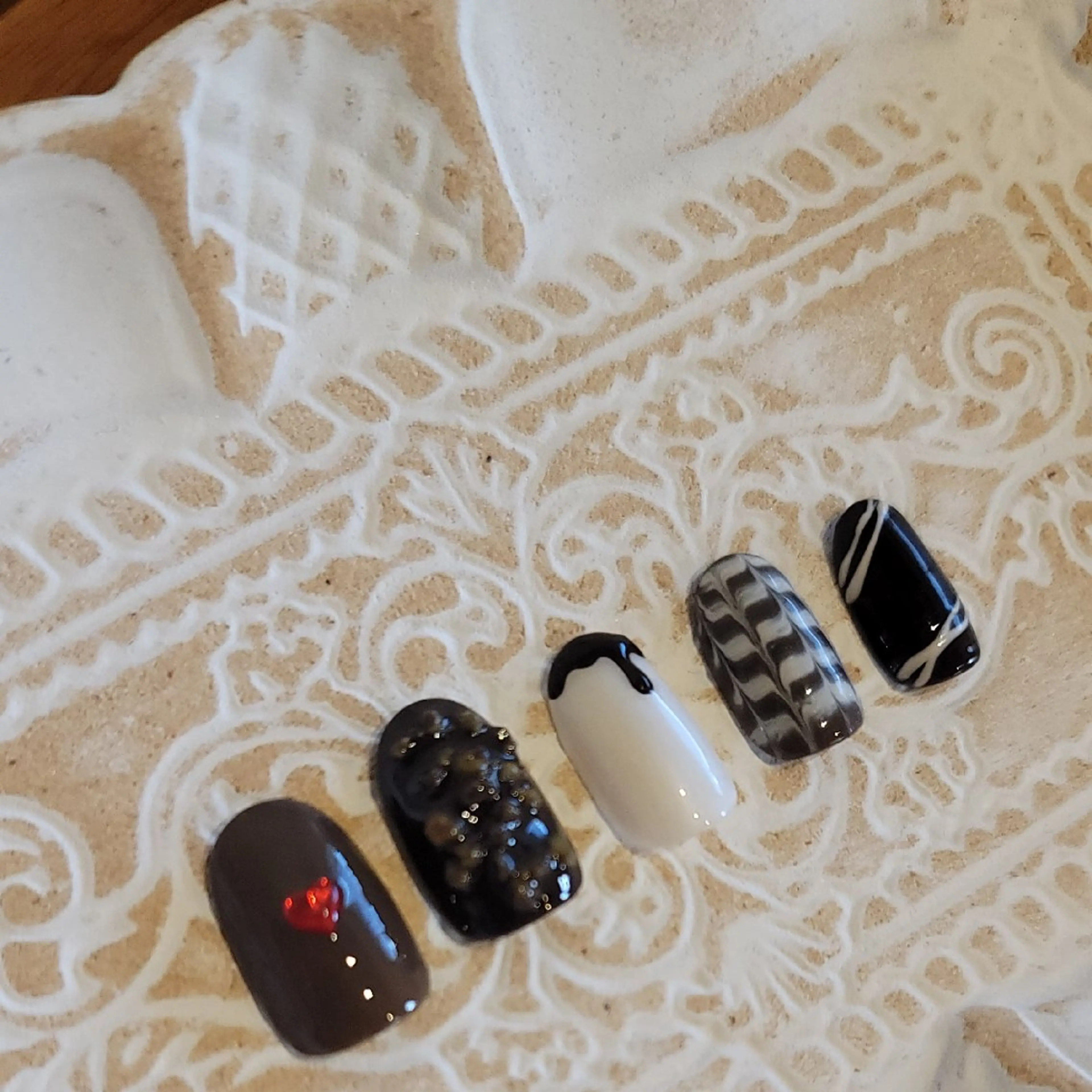 ネイル ハンドネイル 🌲🌳🚪iiit o🌲🌳🌲のネイルデザイン