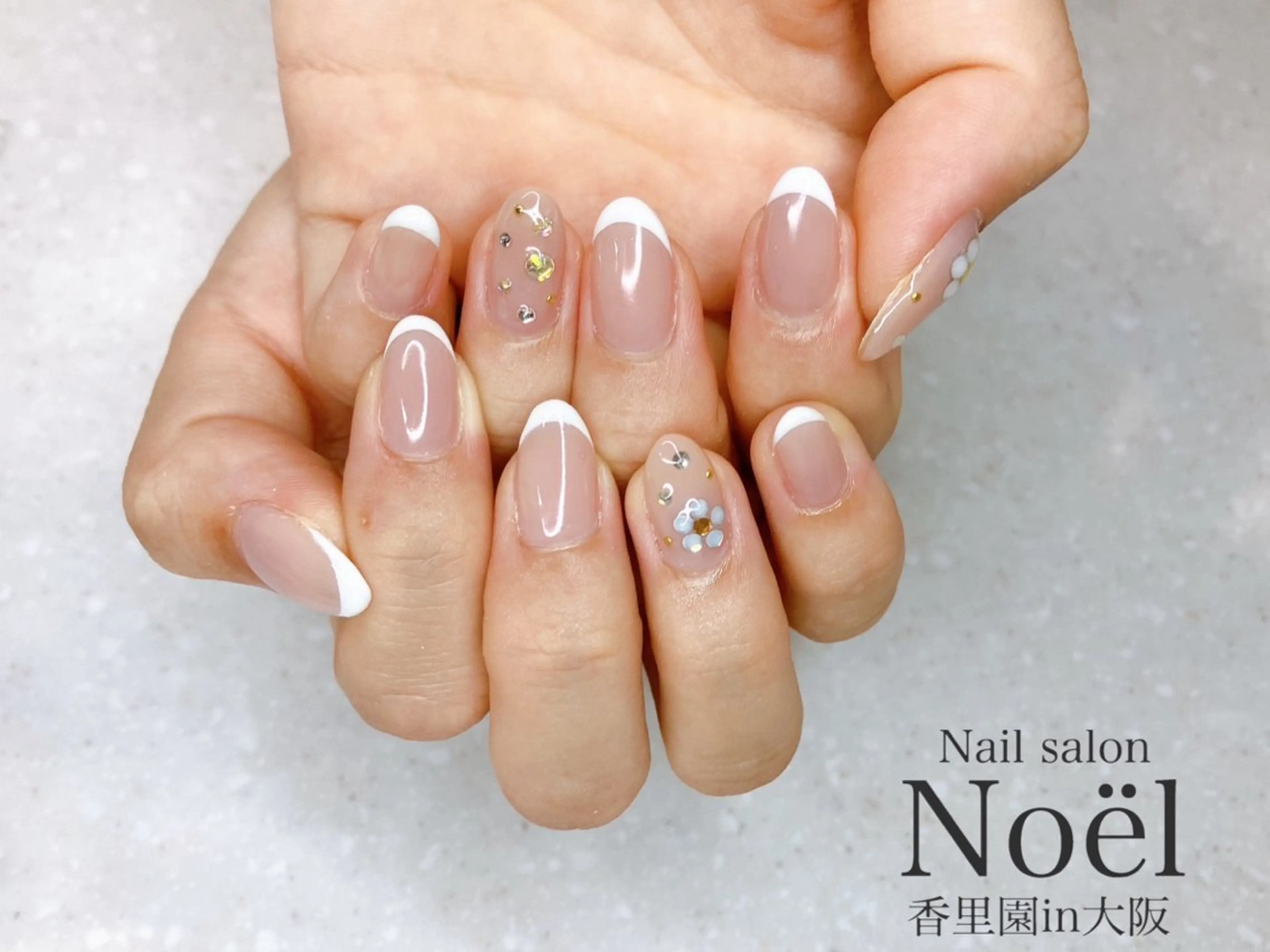 ネイル フレンチネイル ハンドネイル Nailsalon  &Noel所属・もも 🍑のネイルデザイン