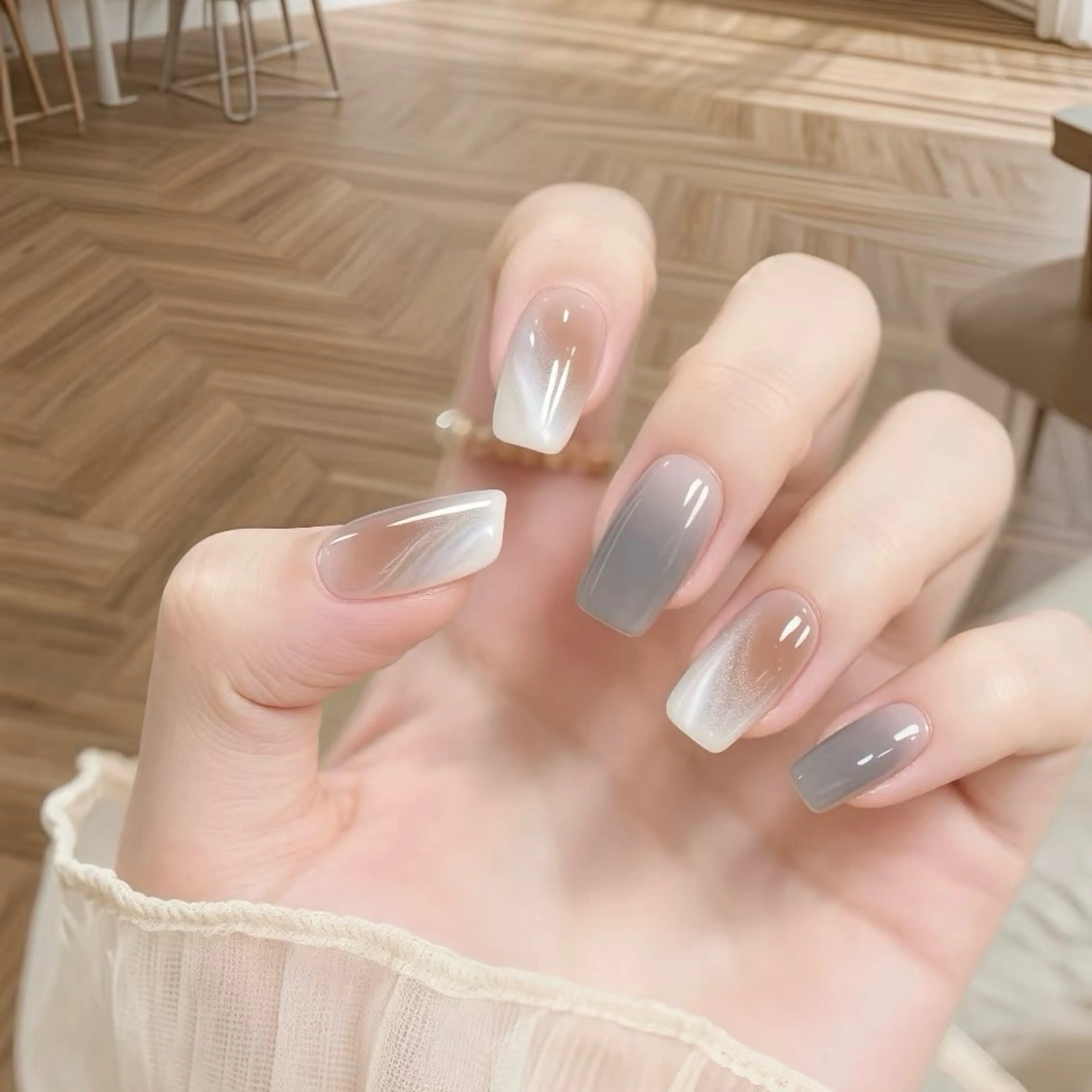 ネイル ATULA Nail 💅チップ長さだしのネイルデザイン