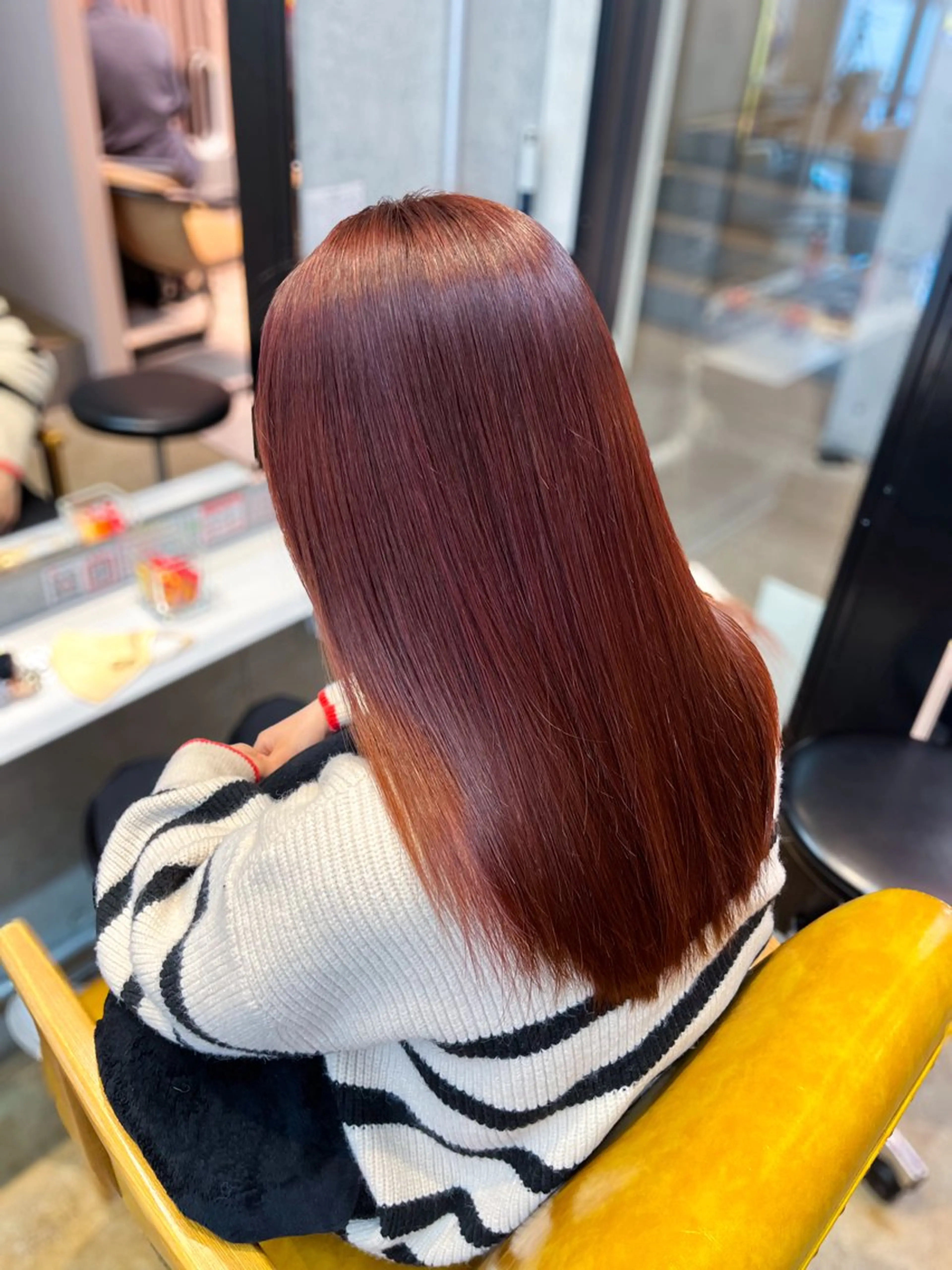 セミロング カット ヘアカラー ルーツカラー/ レイヤーカット/井川のヘアスタイル