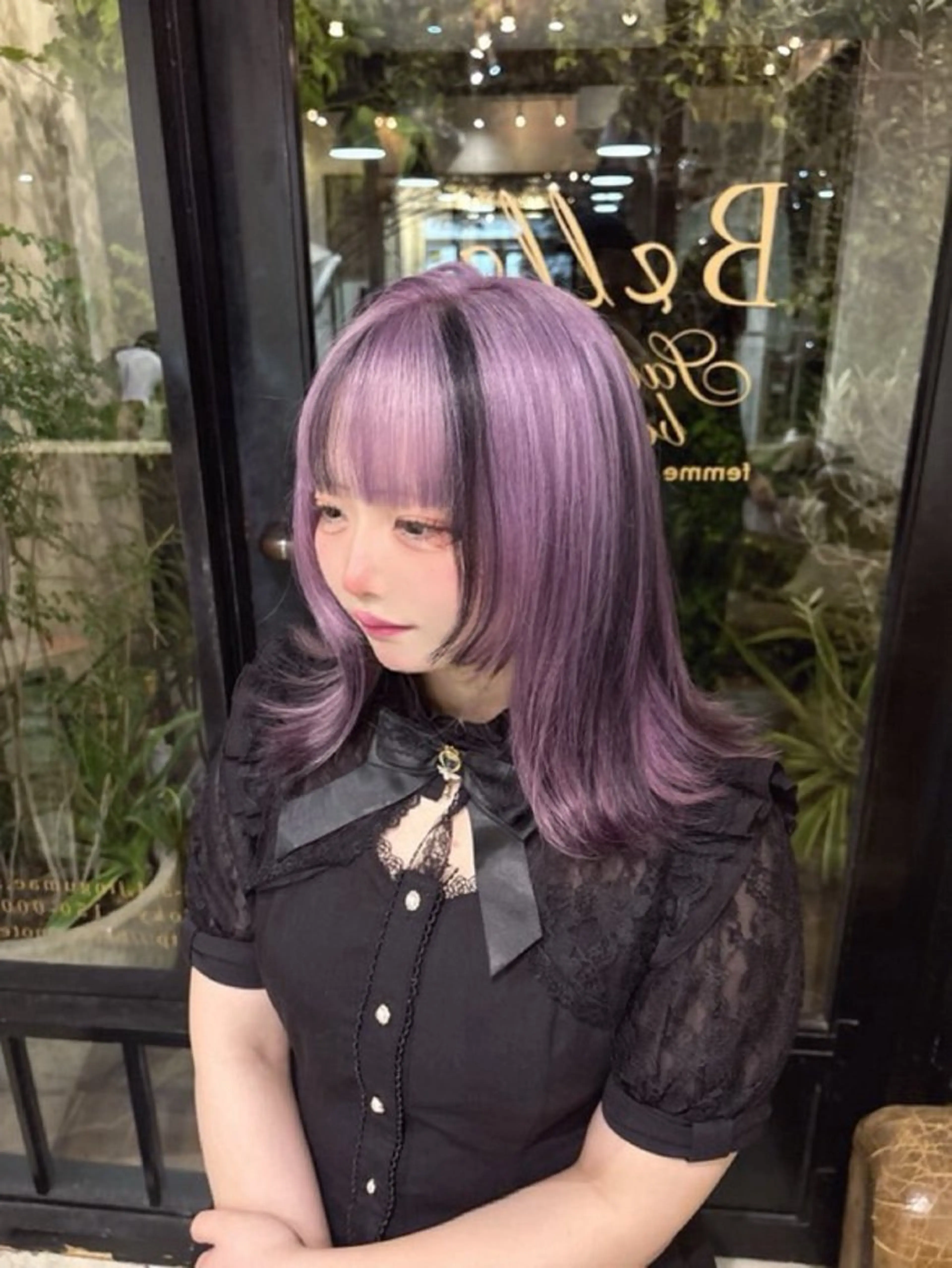 ロング カラー デザインカラー りく レイヤーカット ケアブリーチのヘアスタイル