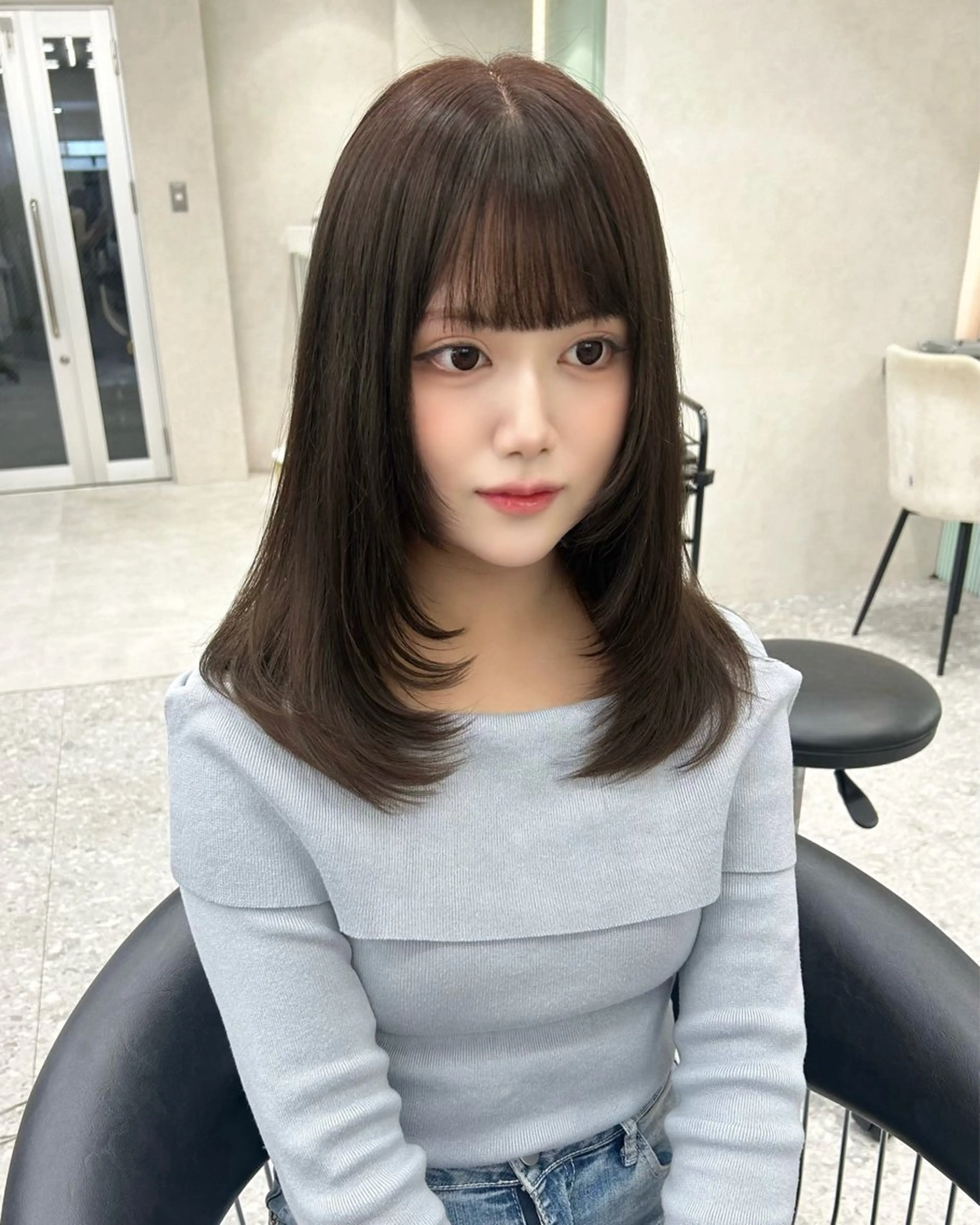 ミディアム カラー カット ヘアカラー トリートメント ふみか🎀 ベージュカラーのヘアスタイル