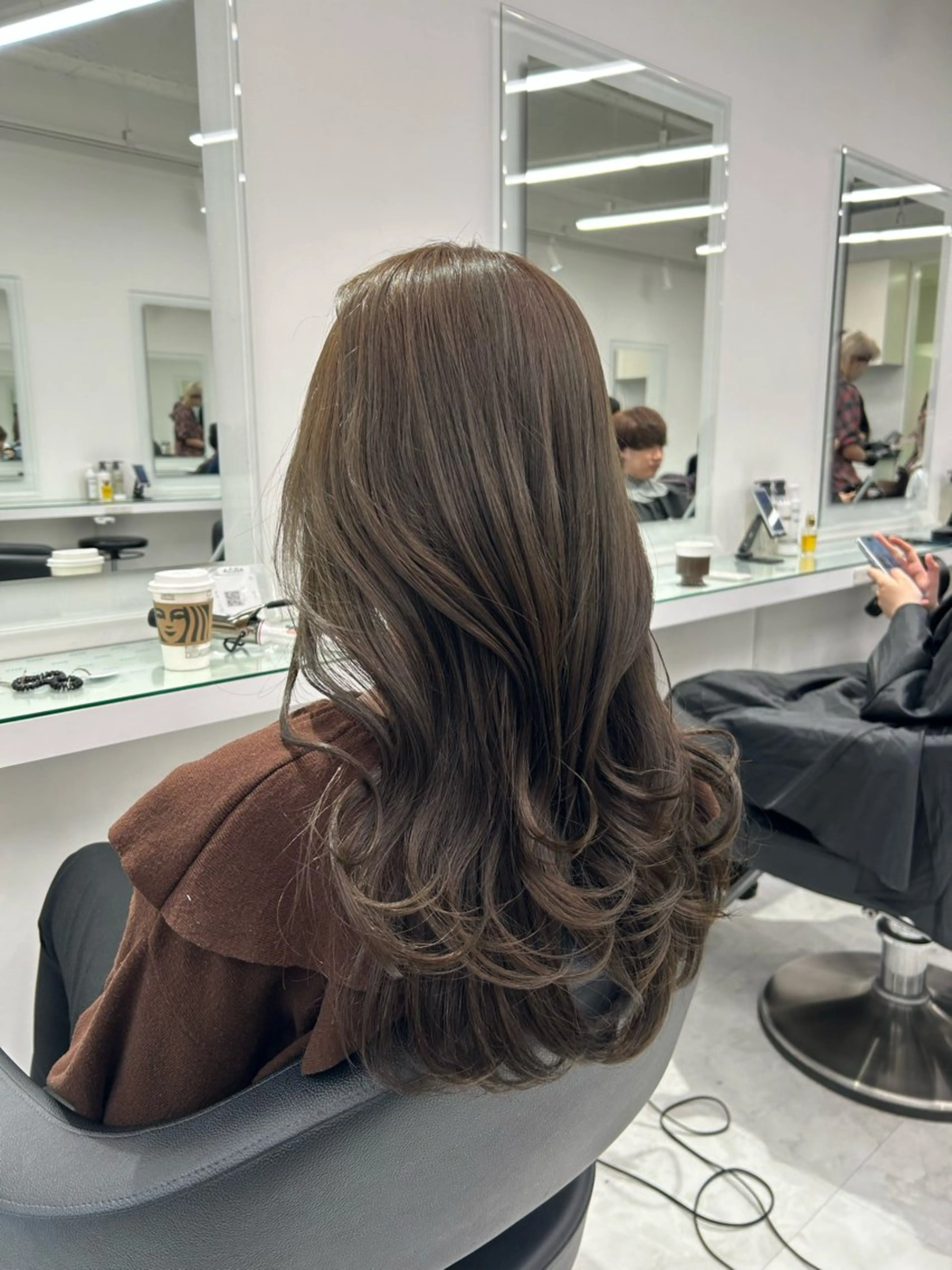 ロング カラー ヘアアレンジ レイヤーカット ヘアカラー ブリーチ無し透明感 🕊AZUSAのヘアスタイル