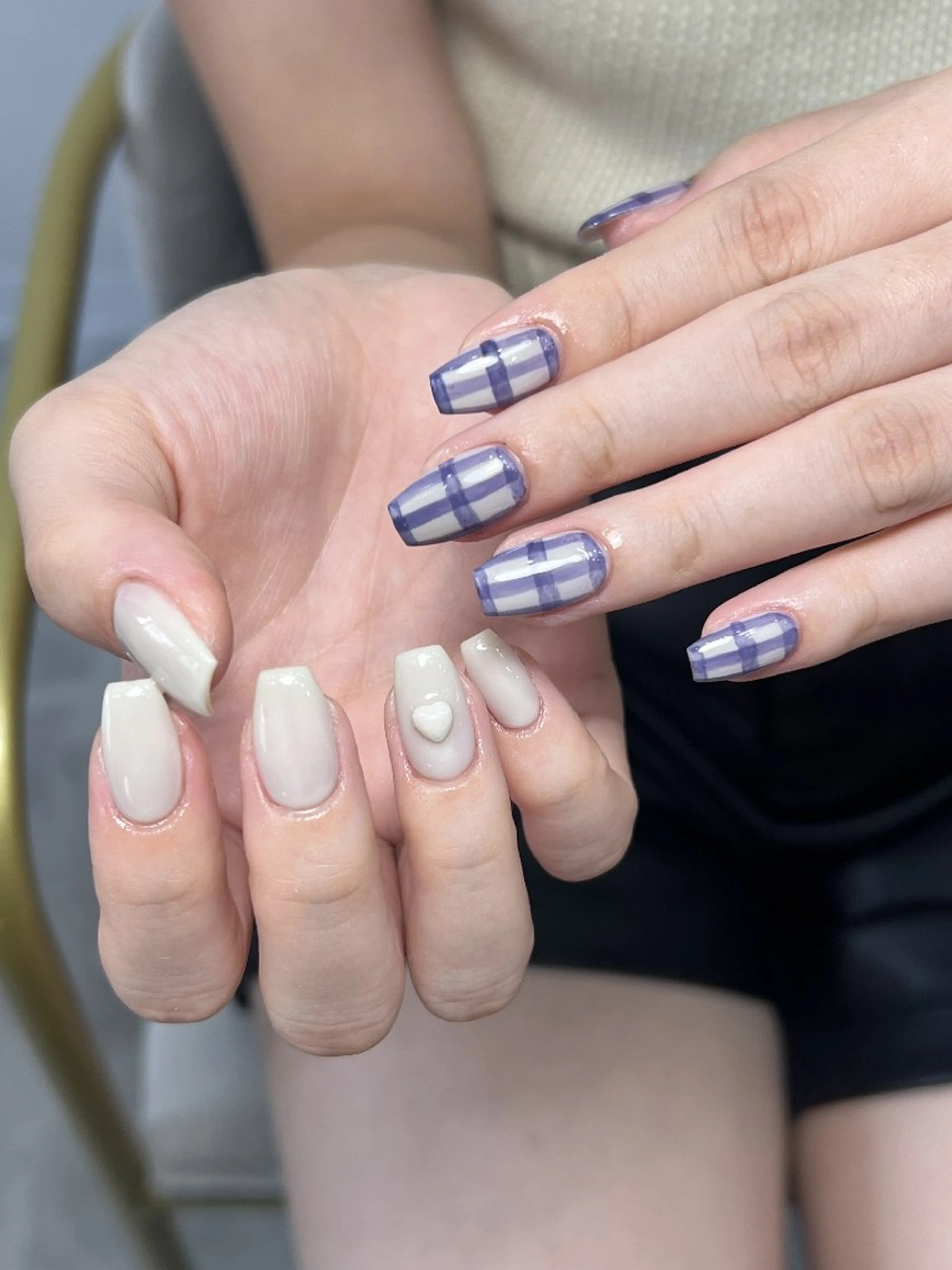 ネイル チークネイル 長さ出し フレンチネイル ジェルネイル キラキラネイル ハンドネイル UM Nail Salonのネイルデザイン