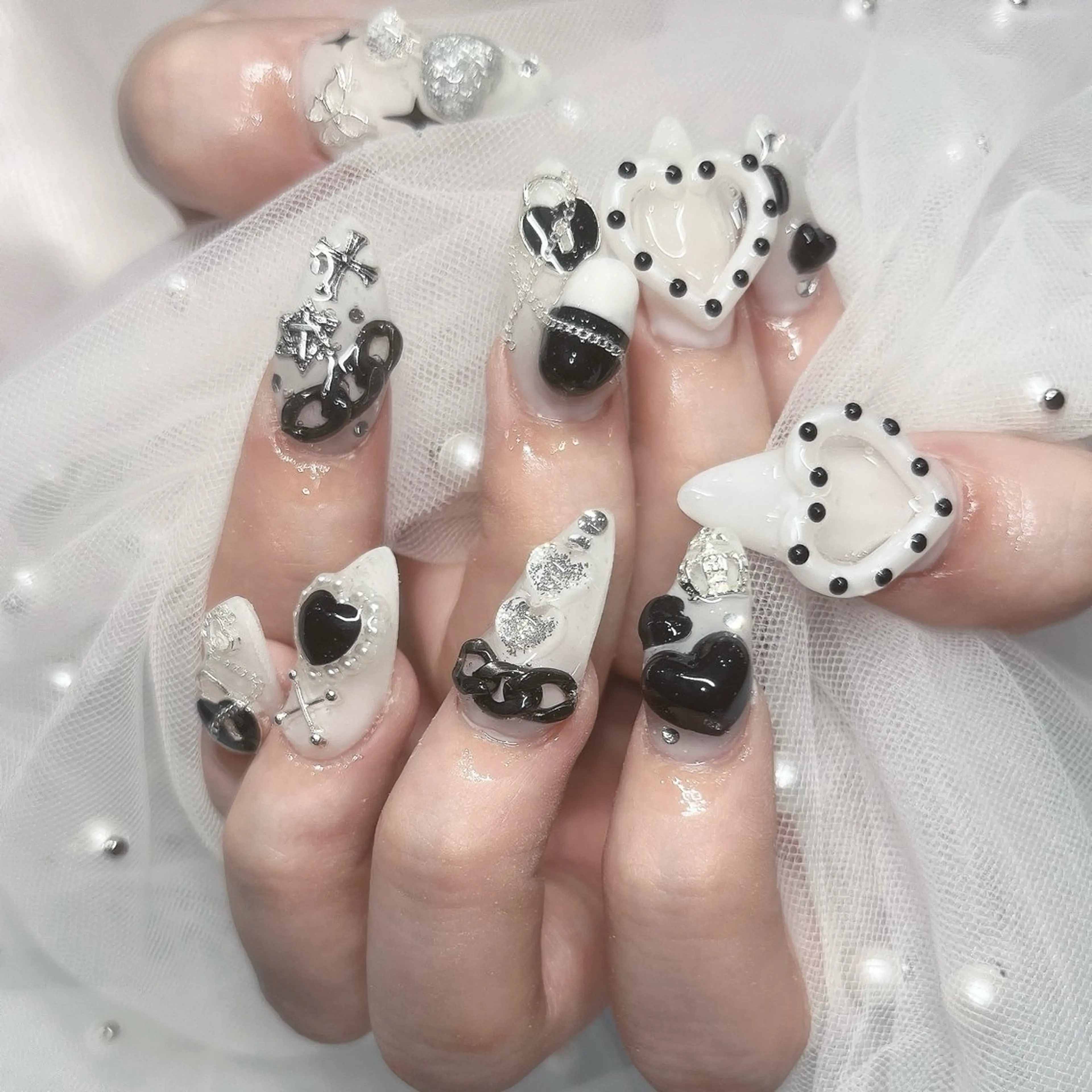 ネイル ハンドネイル CARAT カラットのネイルデザイン