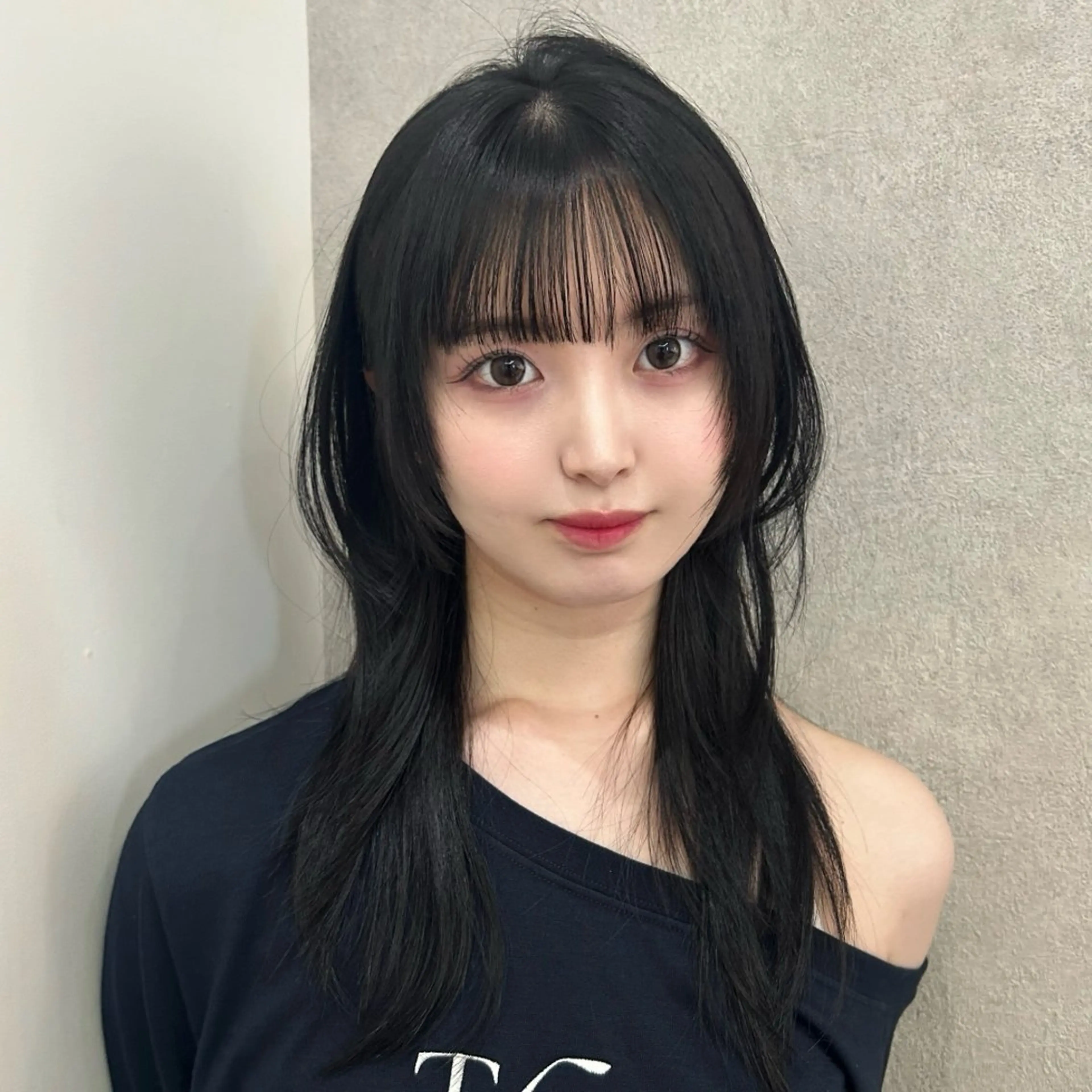 セミロング カット ヘアカラー トリートメント ヘッドスパ ヘアセット ハッシュカット🖤 本格韓国🤍レイヤーのヘアスタイル