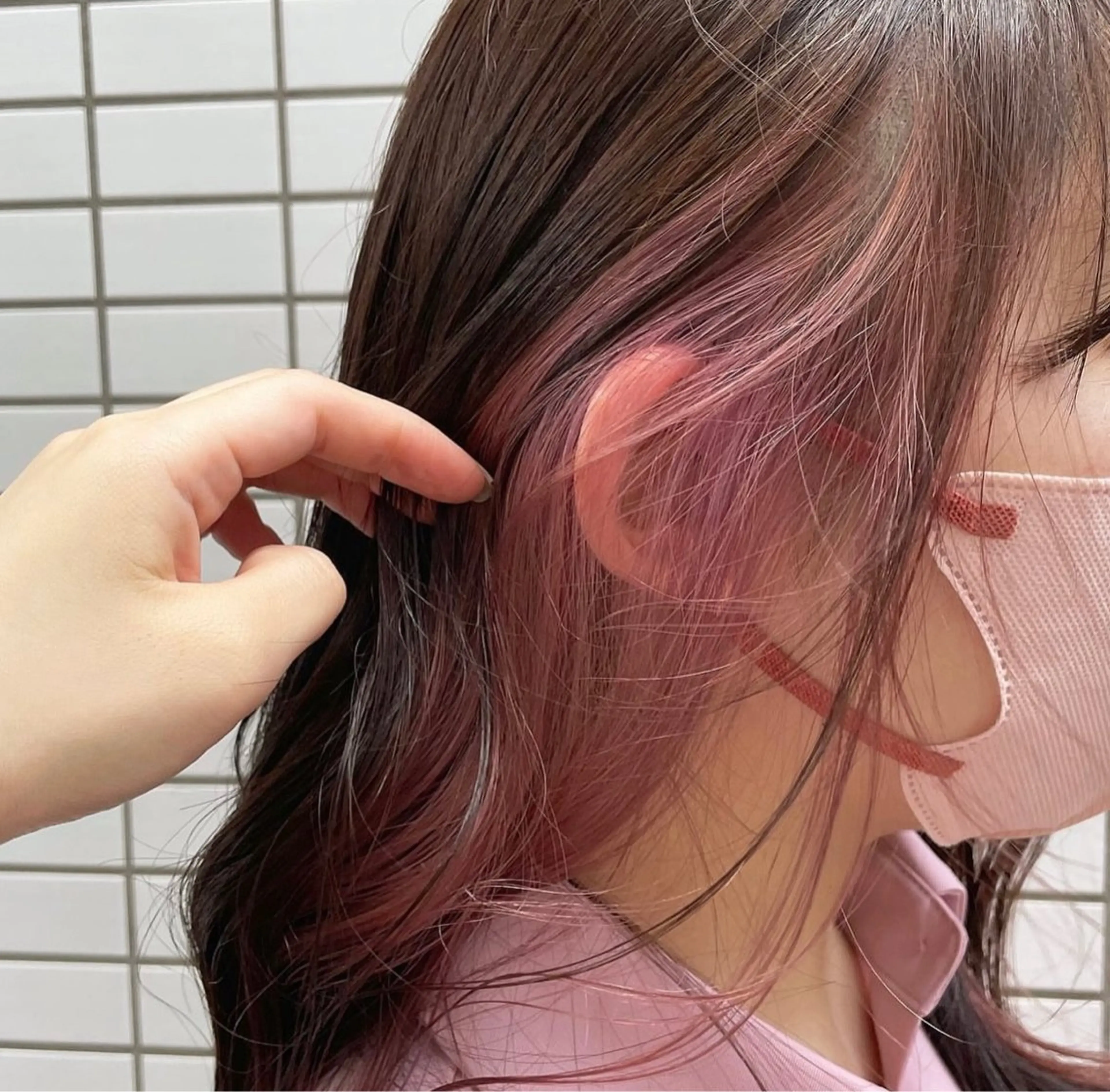 セミロング カラー イヤリングカラー yumemiレイヤー ‎✴︎ 透明感カラーのヘアスタイル