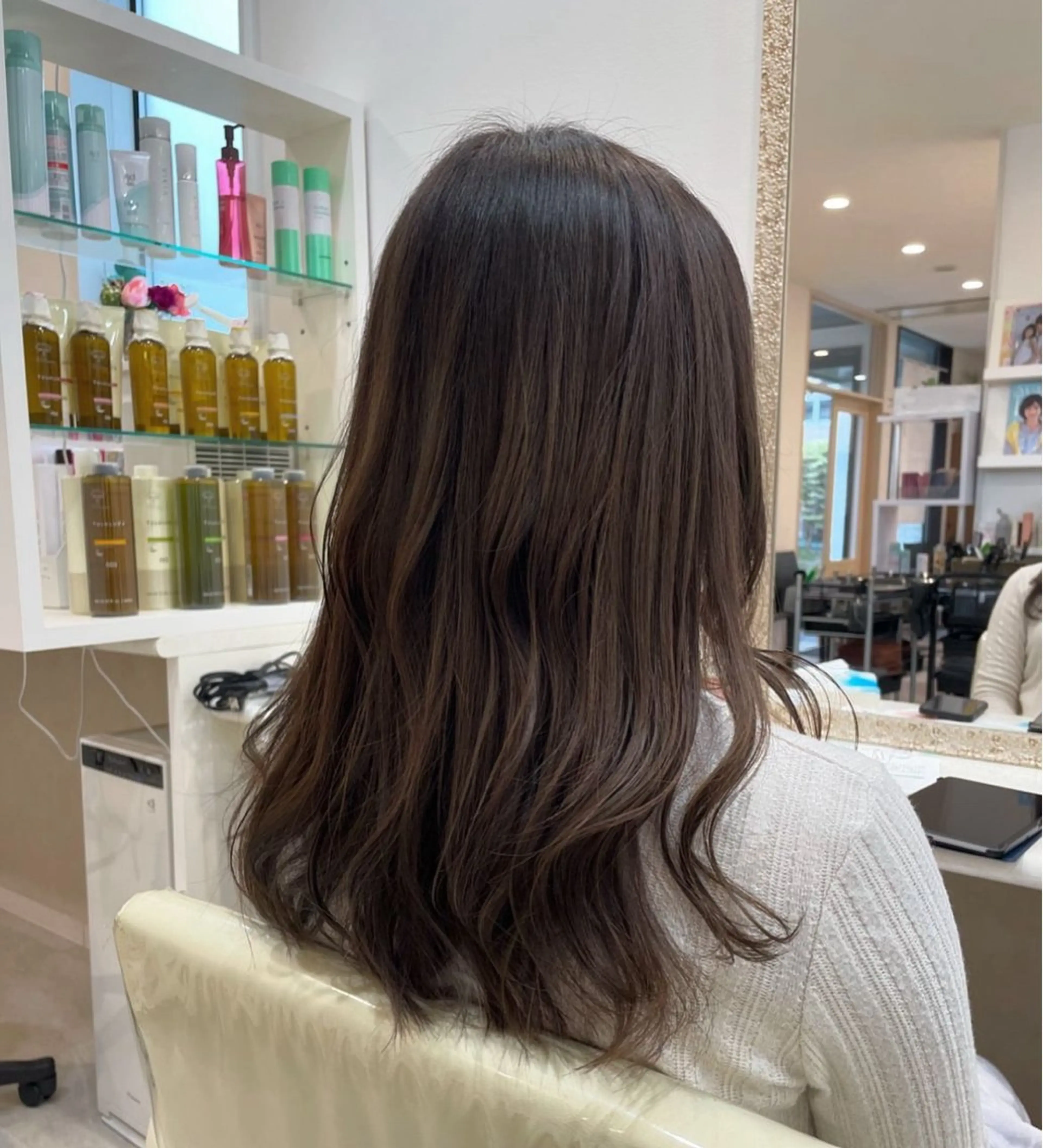 セミロング カラー ハイライトカラー ハイライト ✨ショートヘア ✨ロイのヘアスタイル