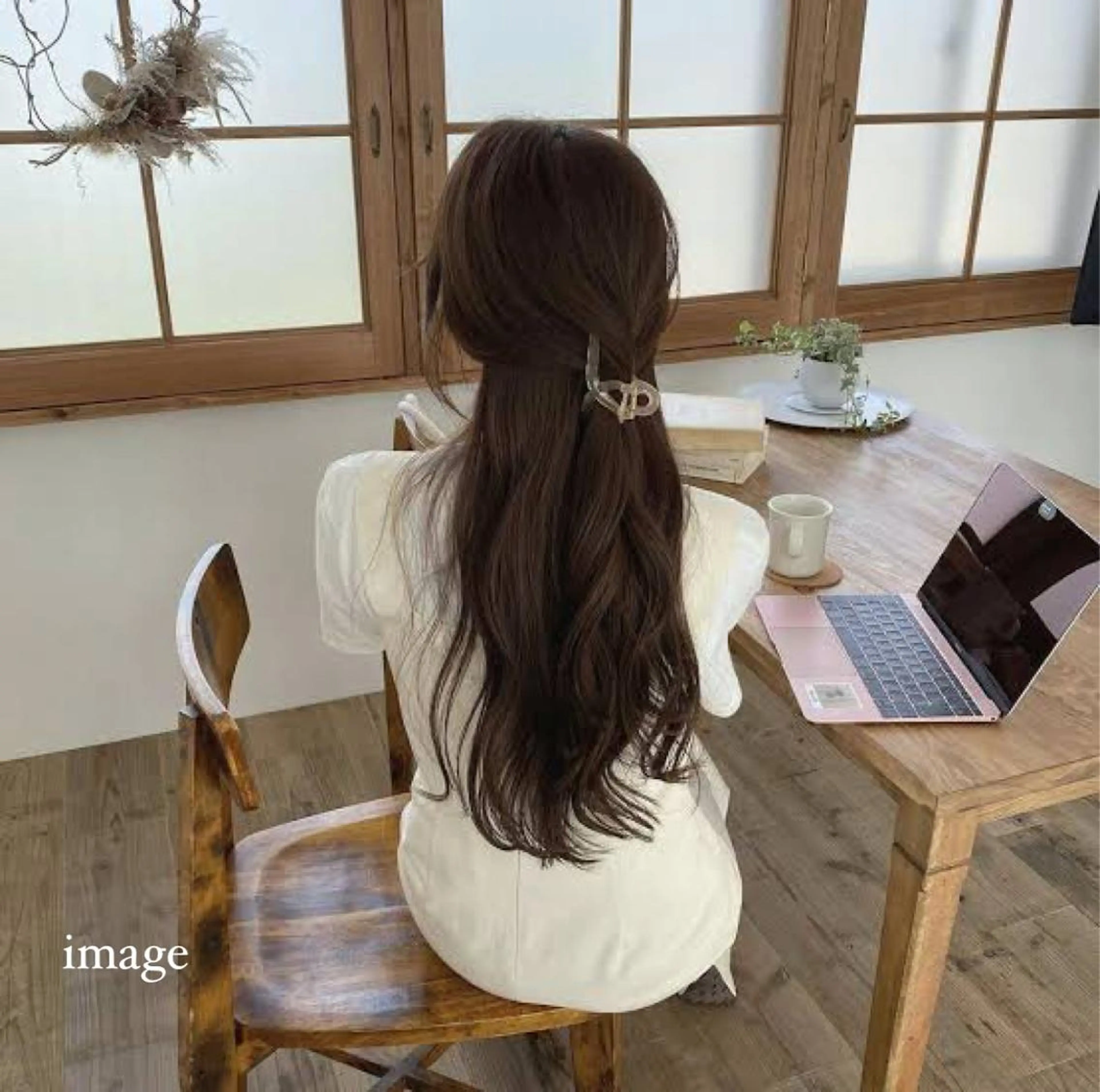 ロング 💗ブリーチなし 透け感💗徳井はやとのヘアスタイル