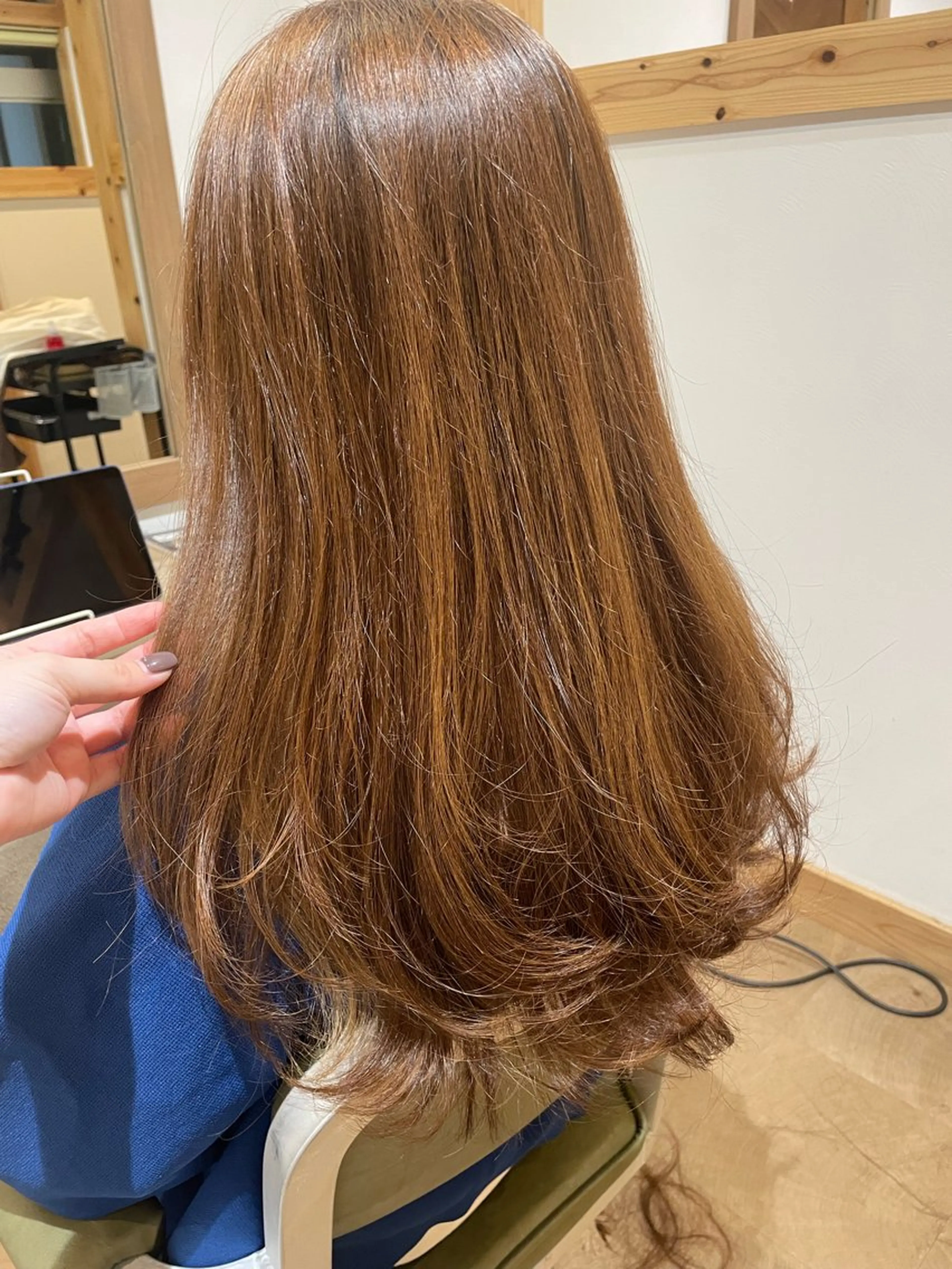 ロング レイヤーカット カット パーマ 山口里莉 /ブリーチカラーのヘアスタイル