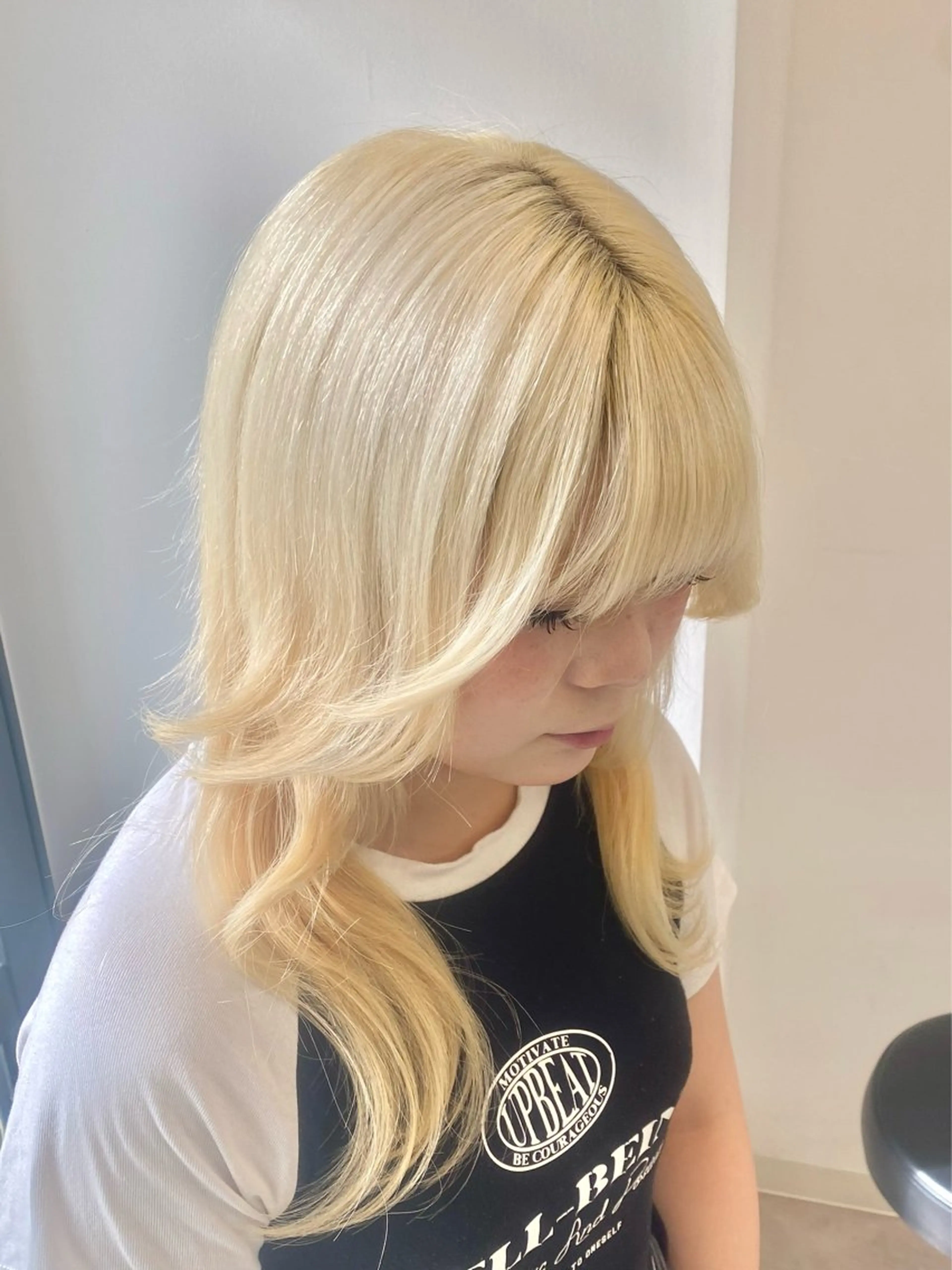 ロング カラー 抜きっぱなしブロンド ブロンド ヘアカラー トリートメント ハイトーン/髪質改善 🩶SUZUKA🩶のヘアスタイル