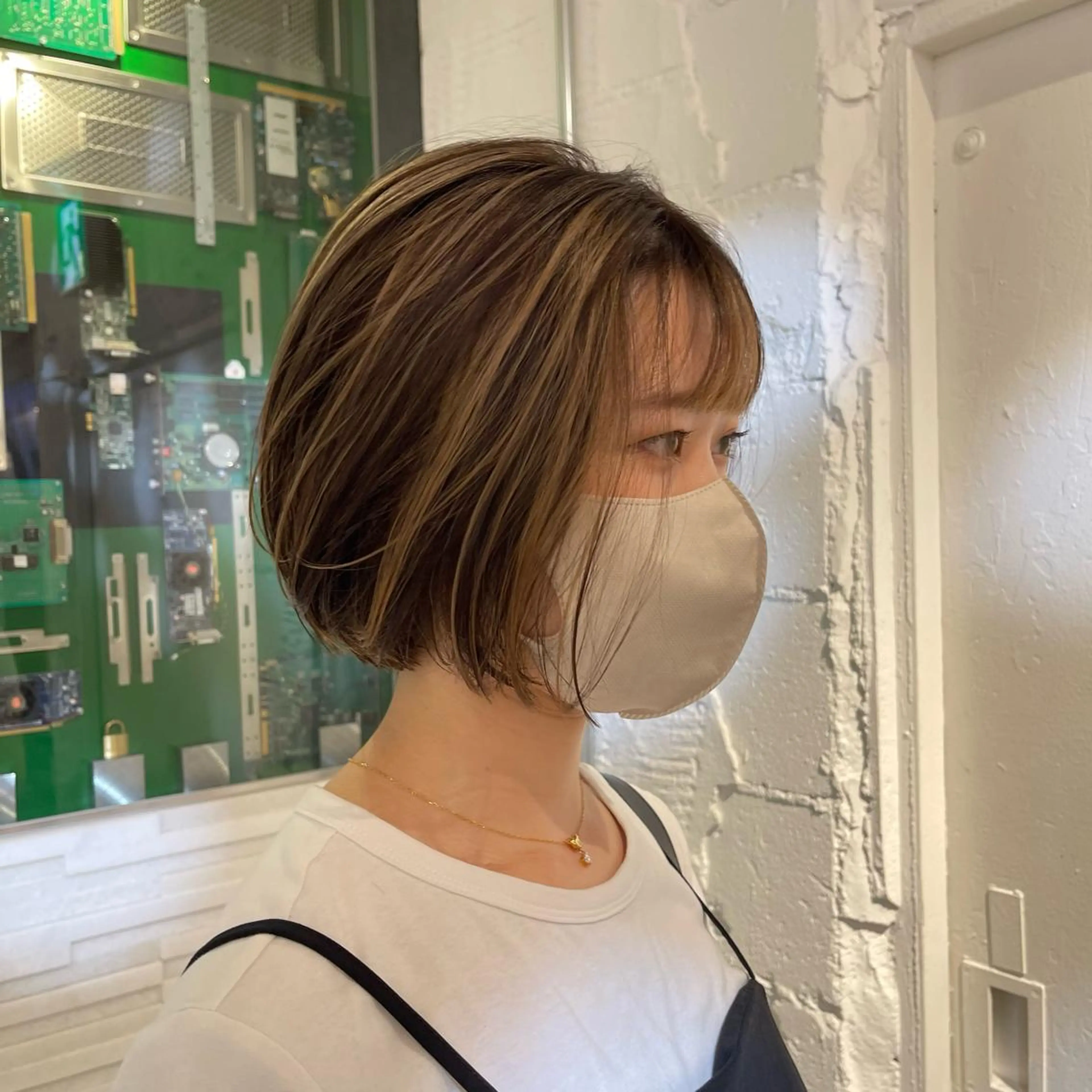 ショート カラー ハイライトカラー ハイライト lunty miichiのヘアスタイル