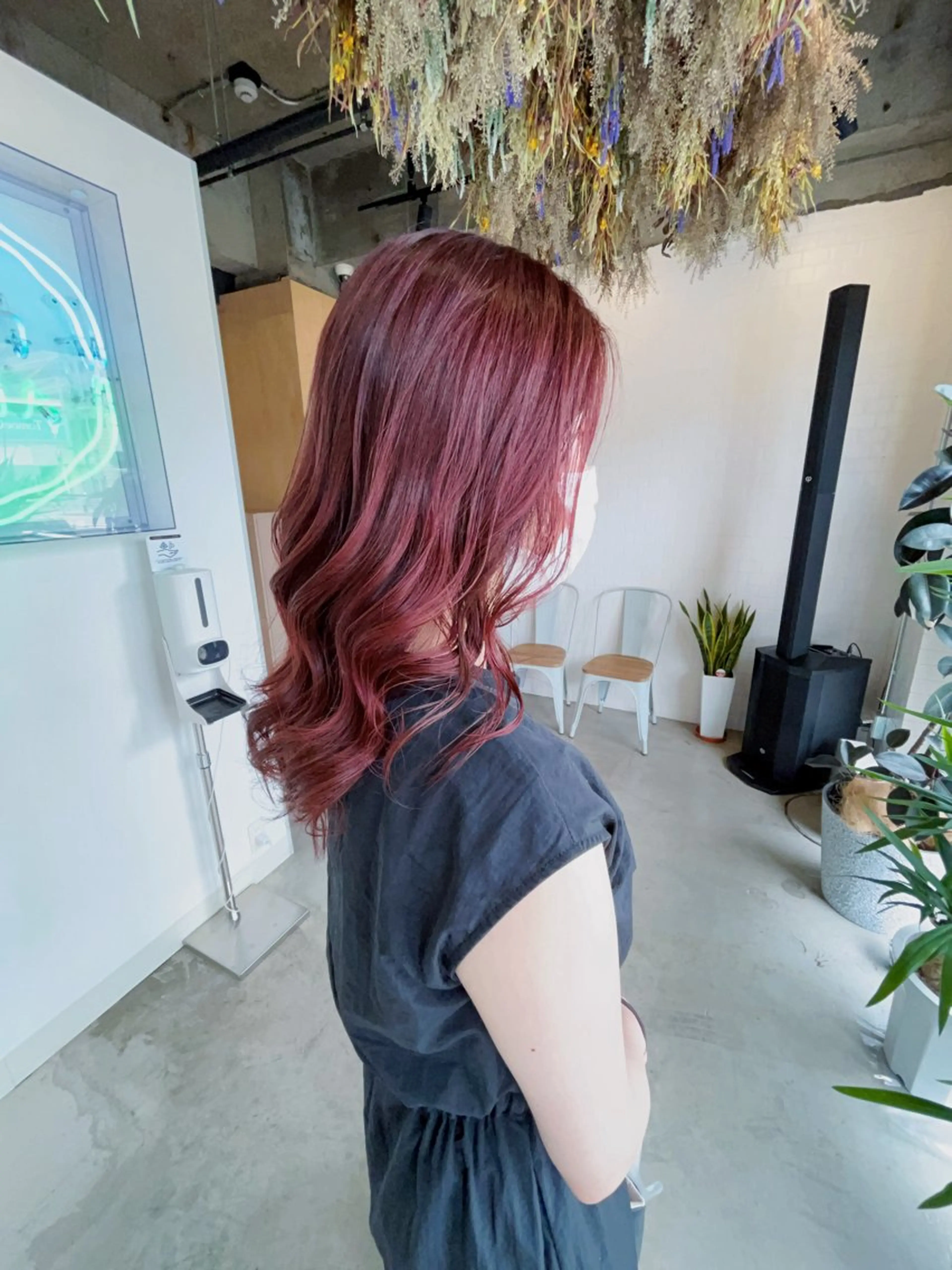 ロング カラー ピンクカラー レッドカラー StarT所属・StarT大分 高橋勇貴のヘアスタイル
