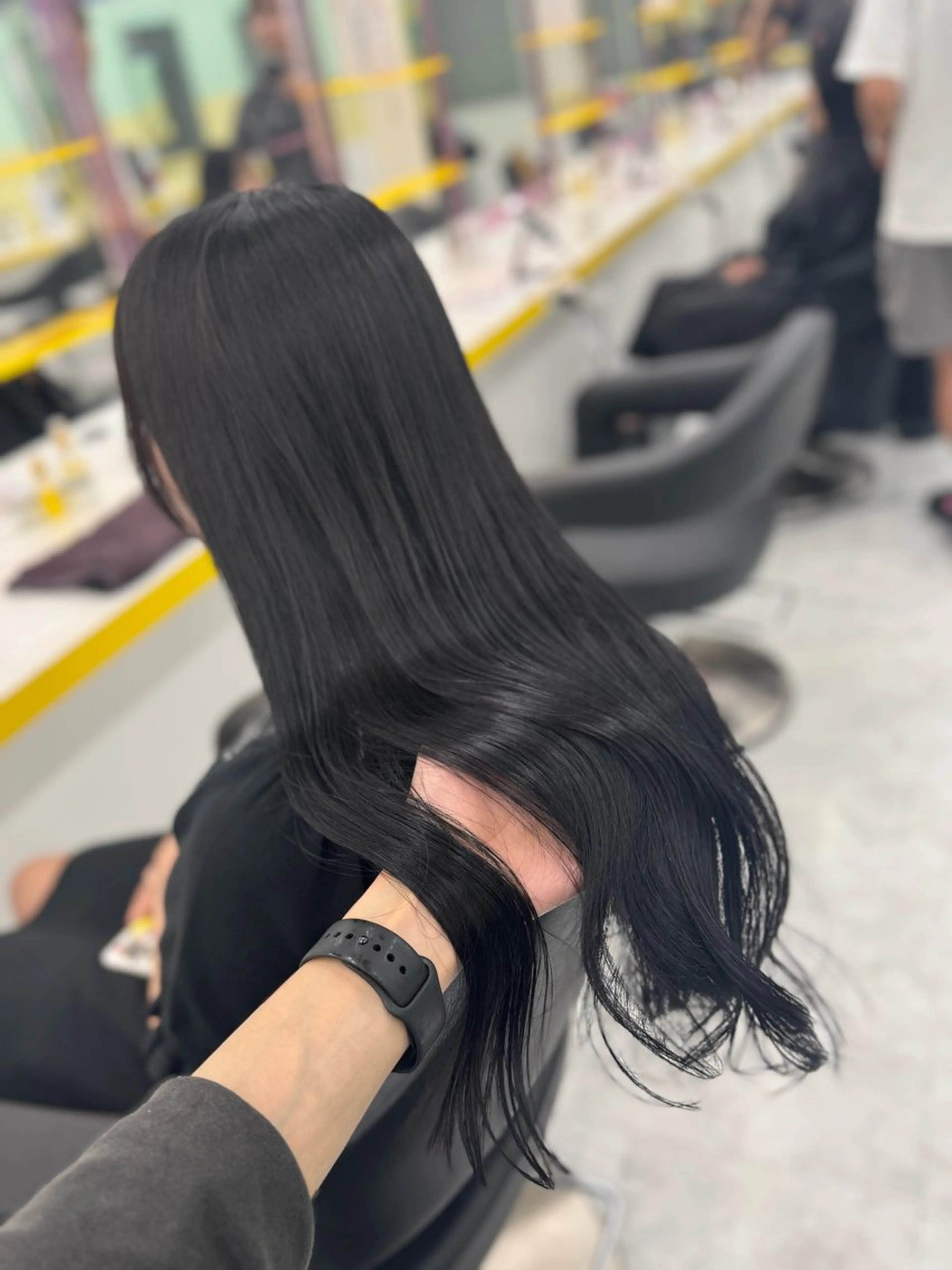 カラー ヘアアレンジ カット ヘアカラー 縮毛矯正 トリートメント ☁️縮毛矯正✖️ 赤み消し☁️りくのヘアスタイル