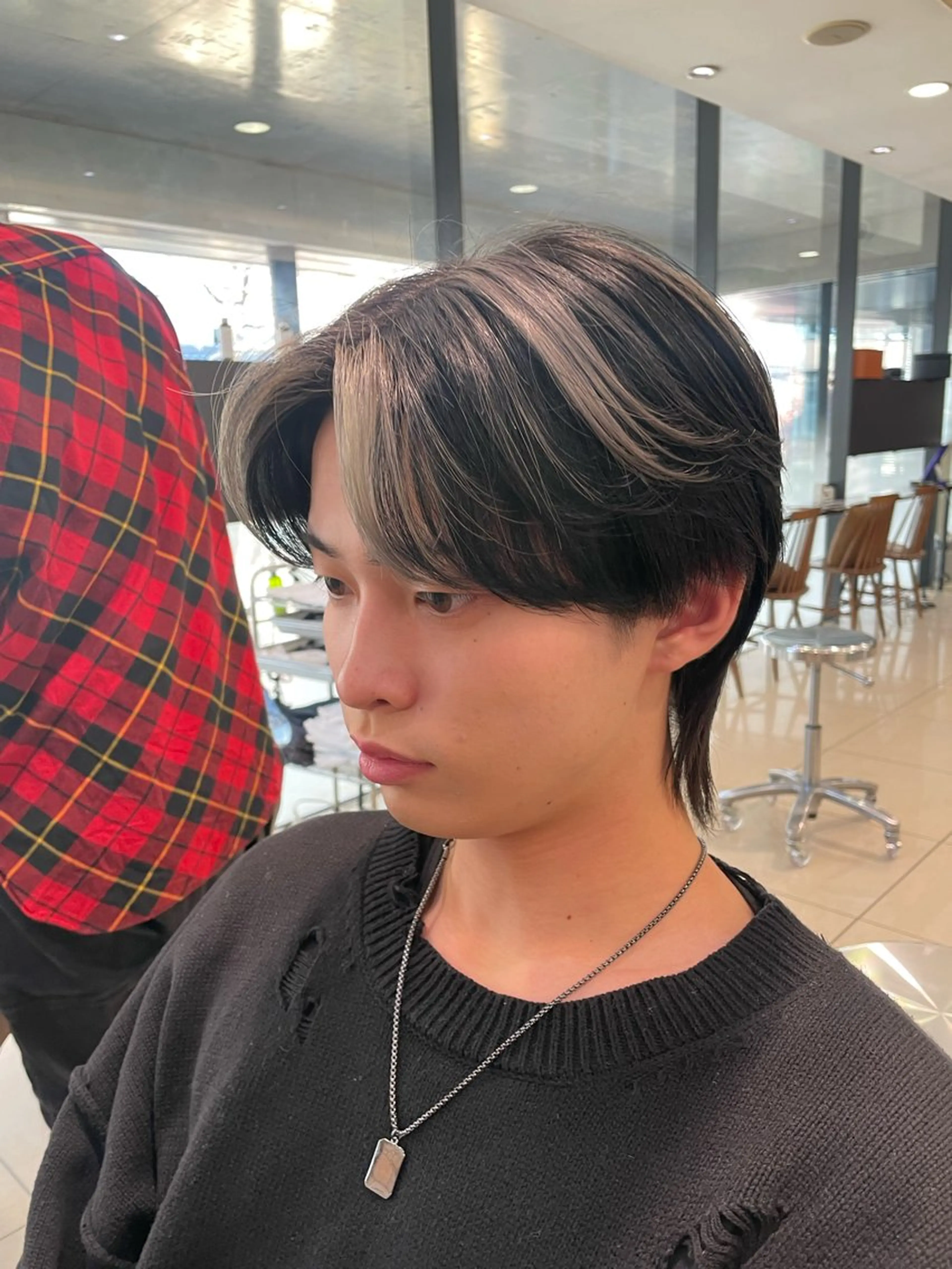 メンズ センターパート メンズウルフカット ウルフカット カット ヘアカラー 韓国メンズヘア 🇰🇷つかさのヘアスタイル