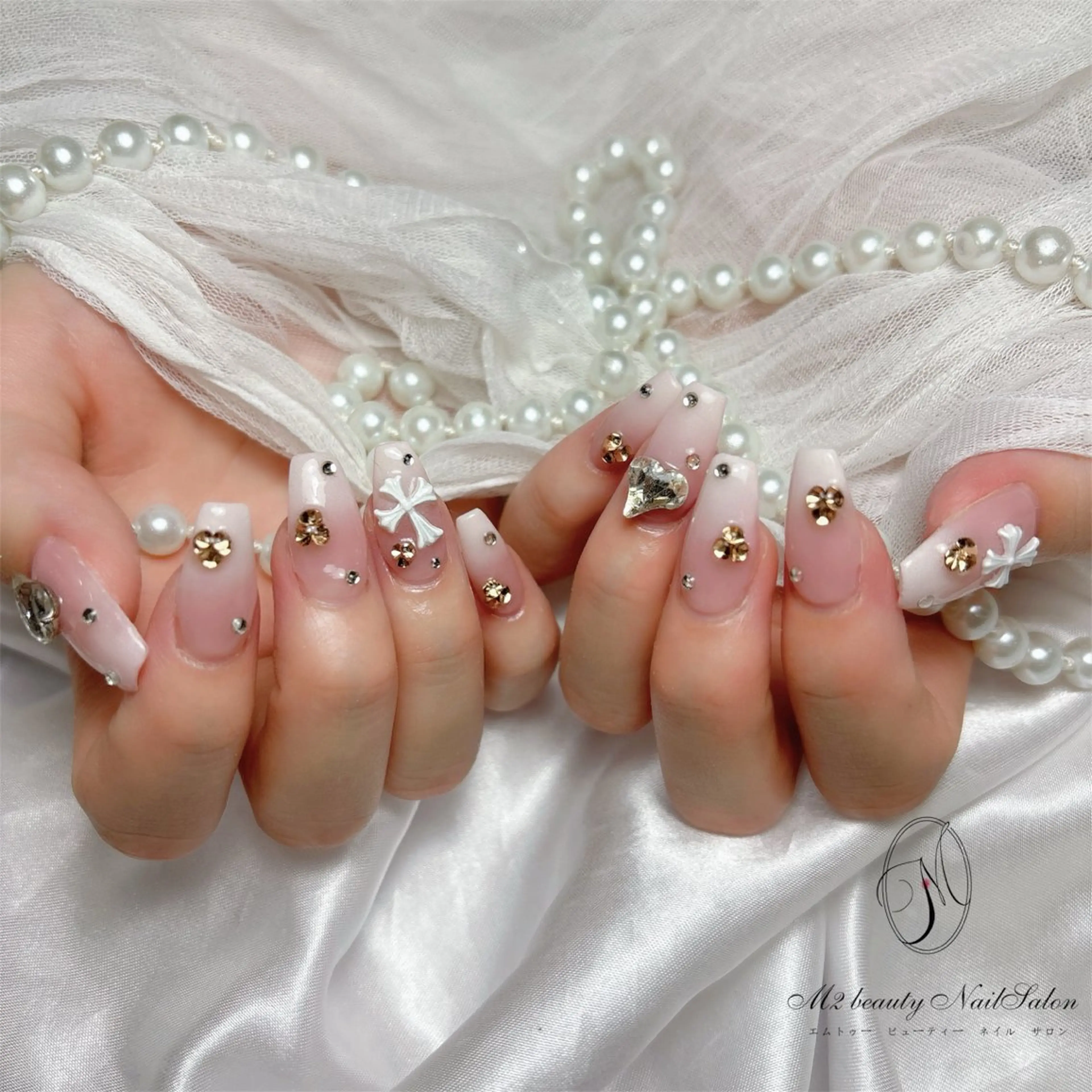 ネイル 持ち込み M2 BEAUTY Rionのネイルデザイン