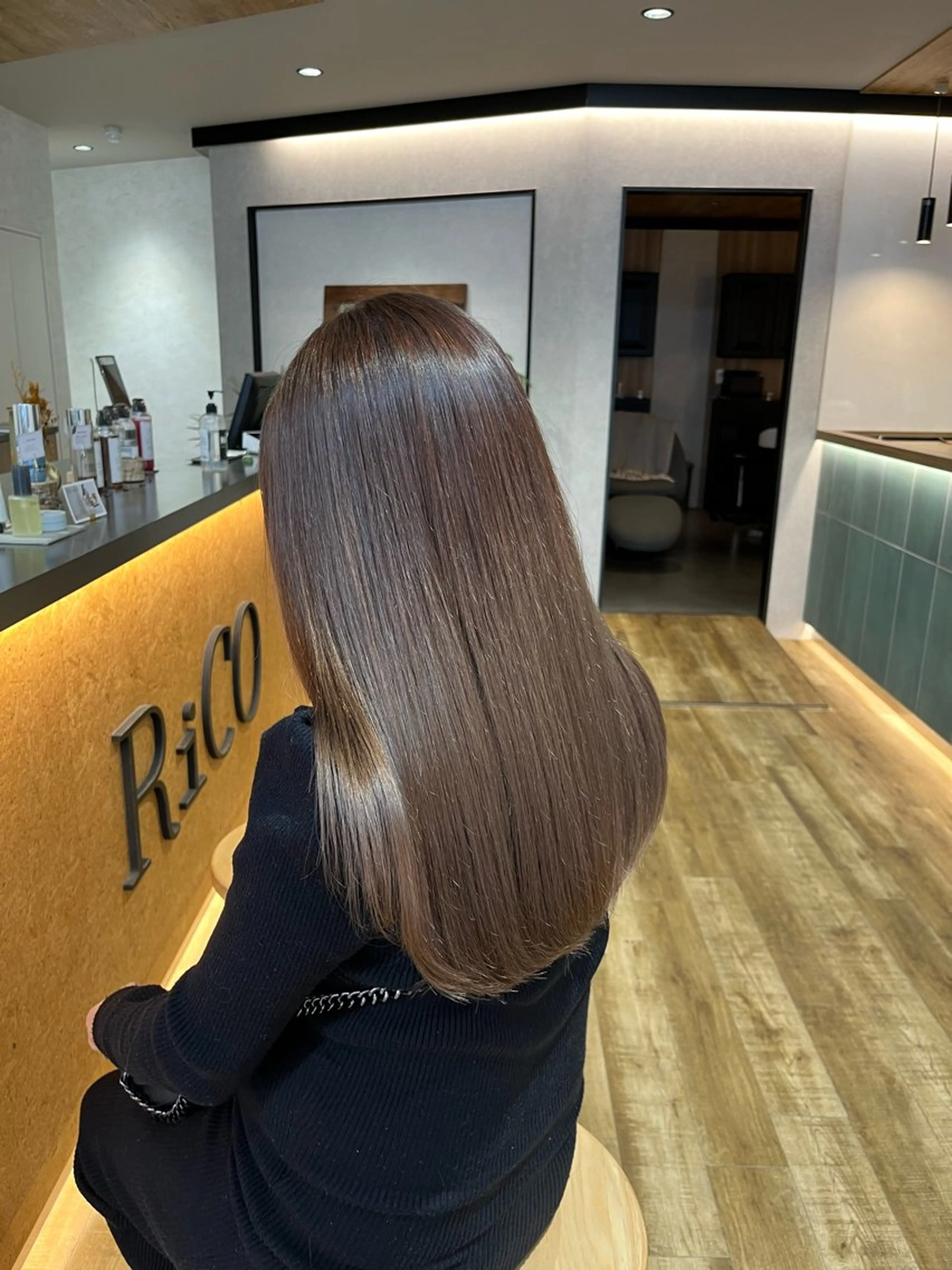 ロング カラー 茅場 悠介のヘアスタイル