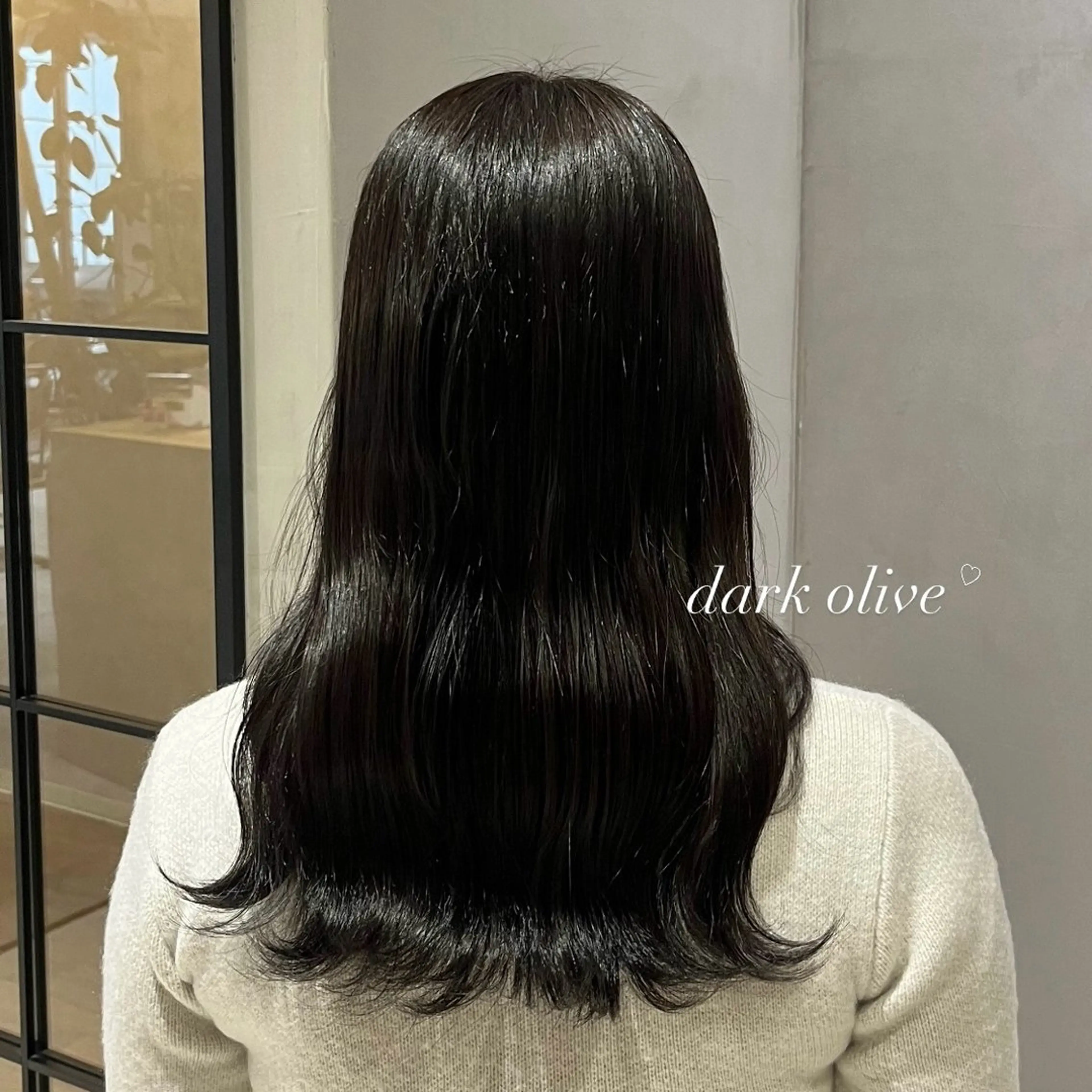 セミロング カラー 透明感カラー 𝒎𝒐𝒆🩰 名駅/ヘアメ/韓国風のヘアスタイル