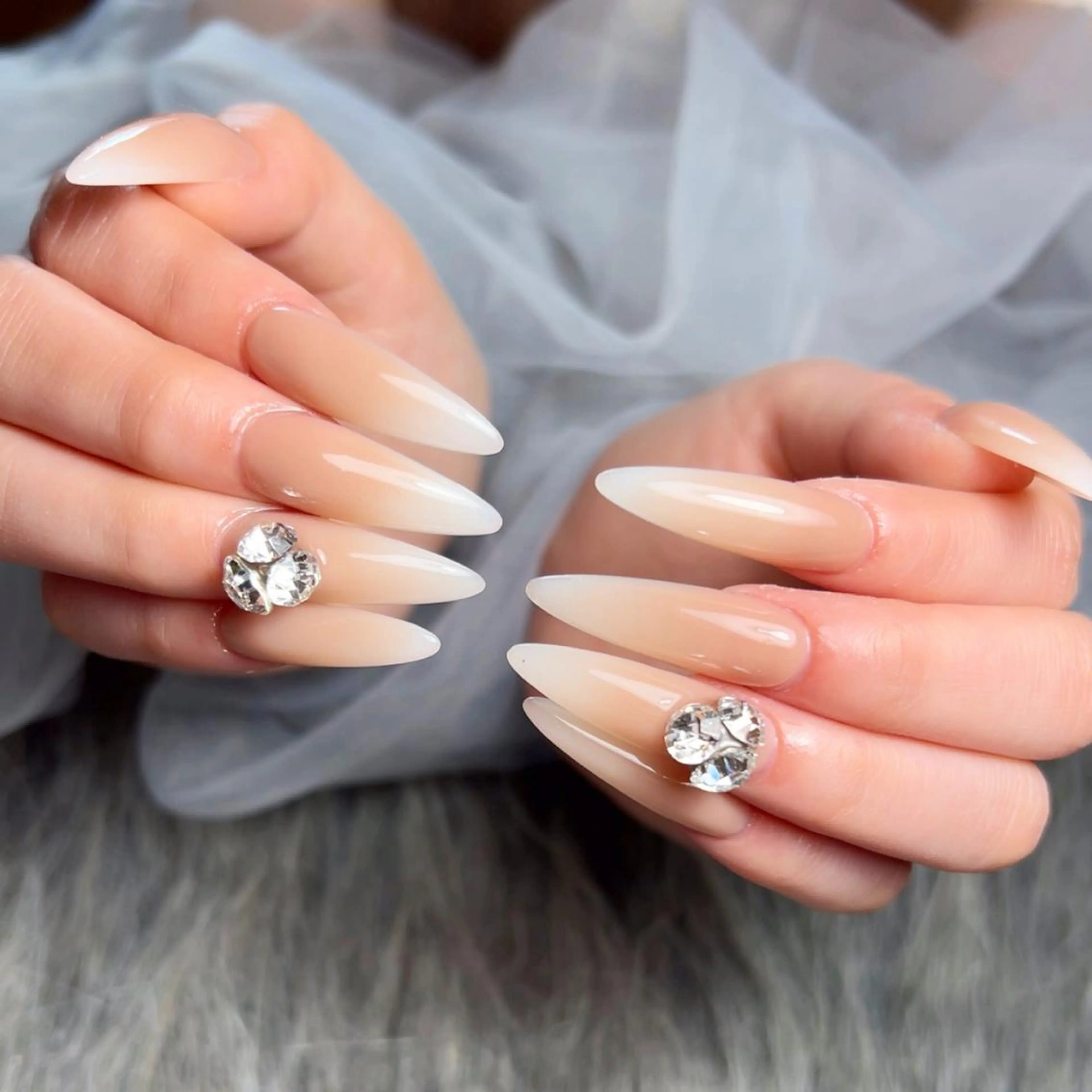 ロング ネイル ハンドネイル nail salon azuのネイルデザイン