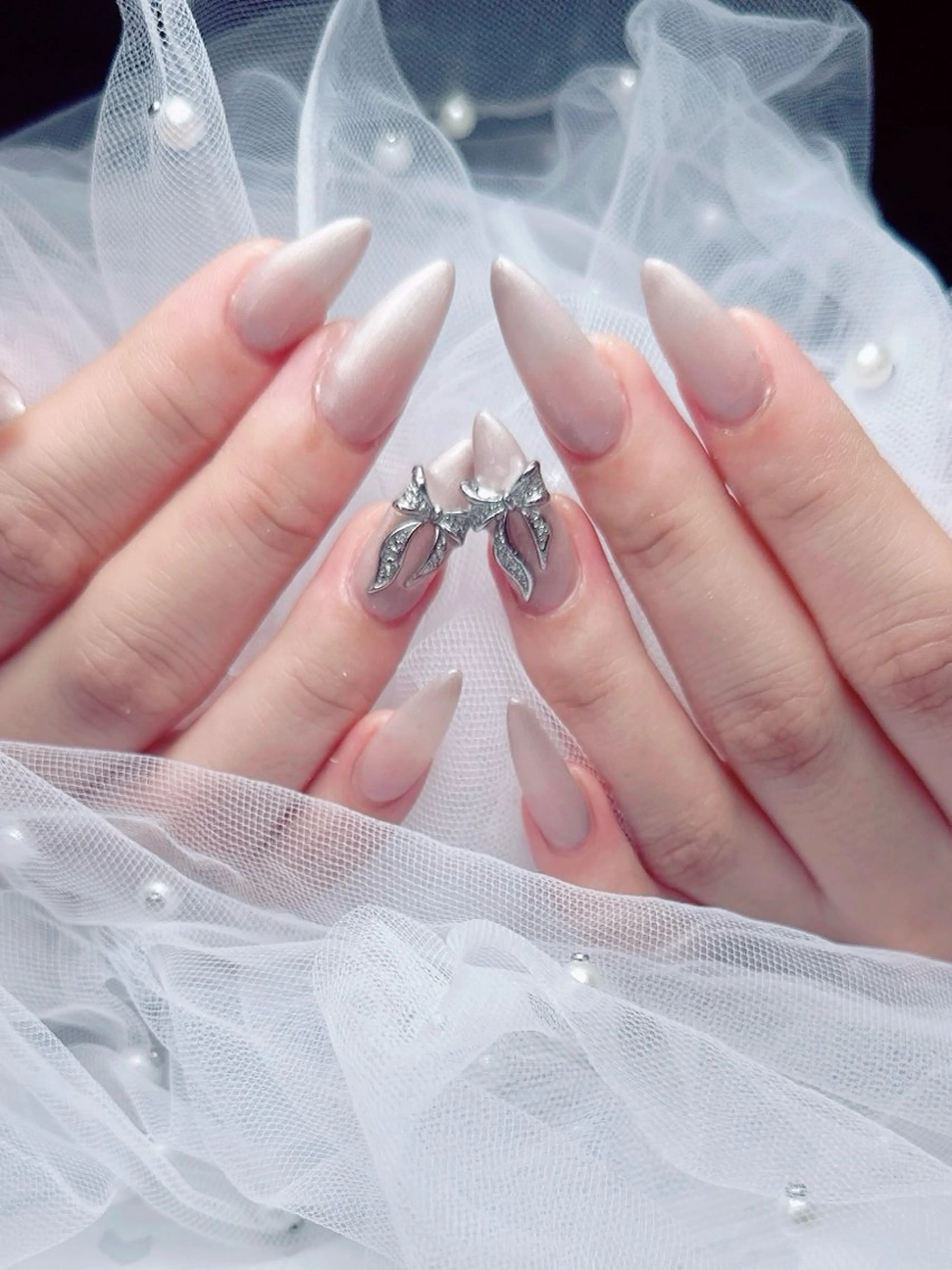 ネイル フレンチネイル ジェルネイル ハート 韓国ネイル マグネットネイル ハンドネイル ネイルサロン lotusのネイルデザイン