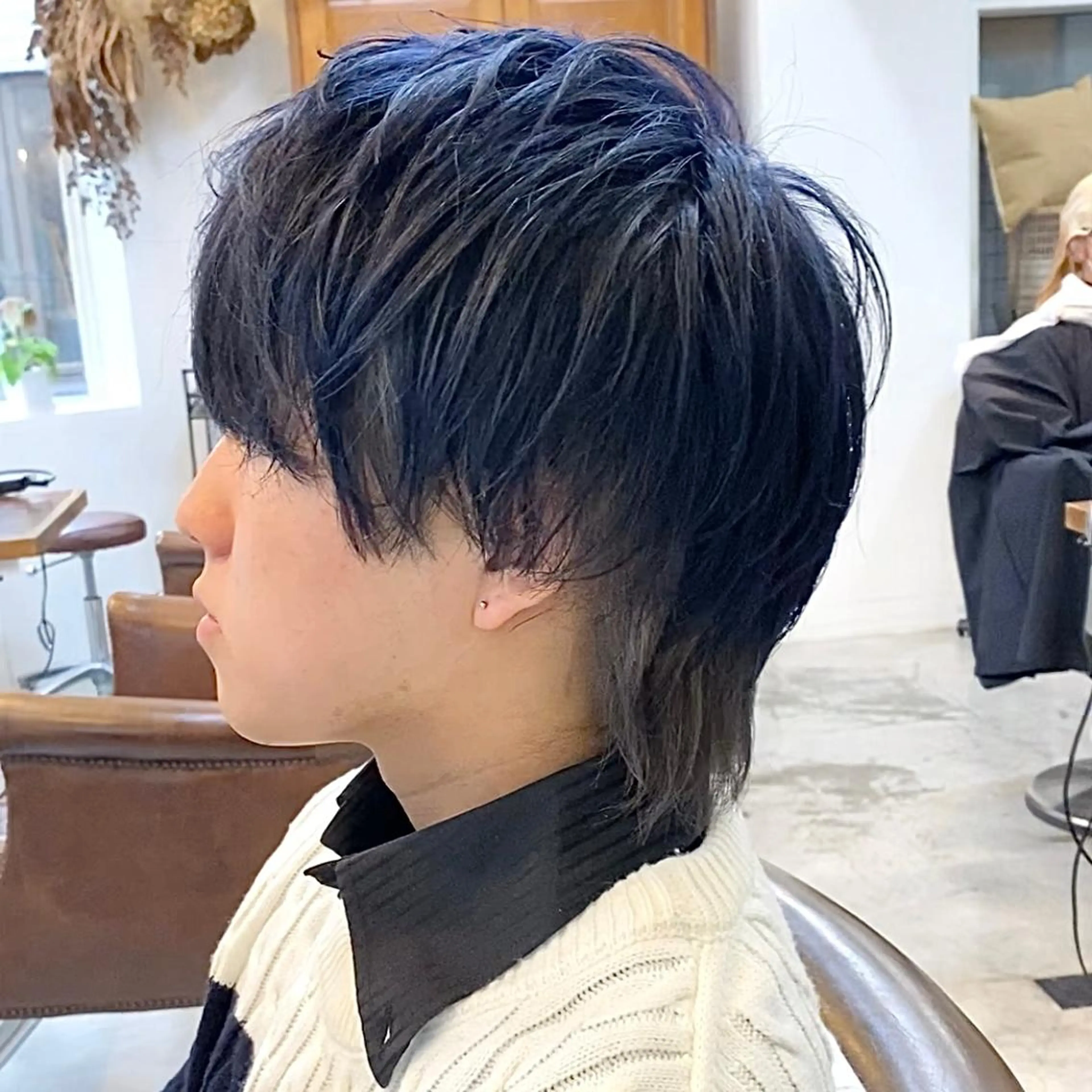カラー メンズ メンズインナーカラー メンズウルフカット 黒髪 ブルーカラー ブルーブラック ヘアカラー トリートメント Vicke所属・メンズ専門/韓国風 ❤️🔥吉野あいかのヘアスタイル