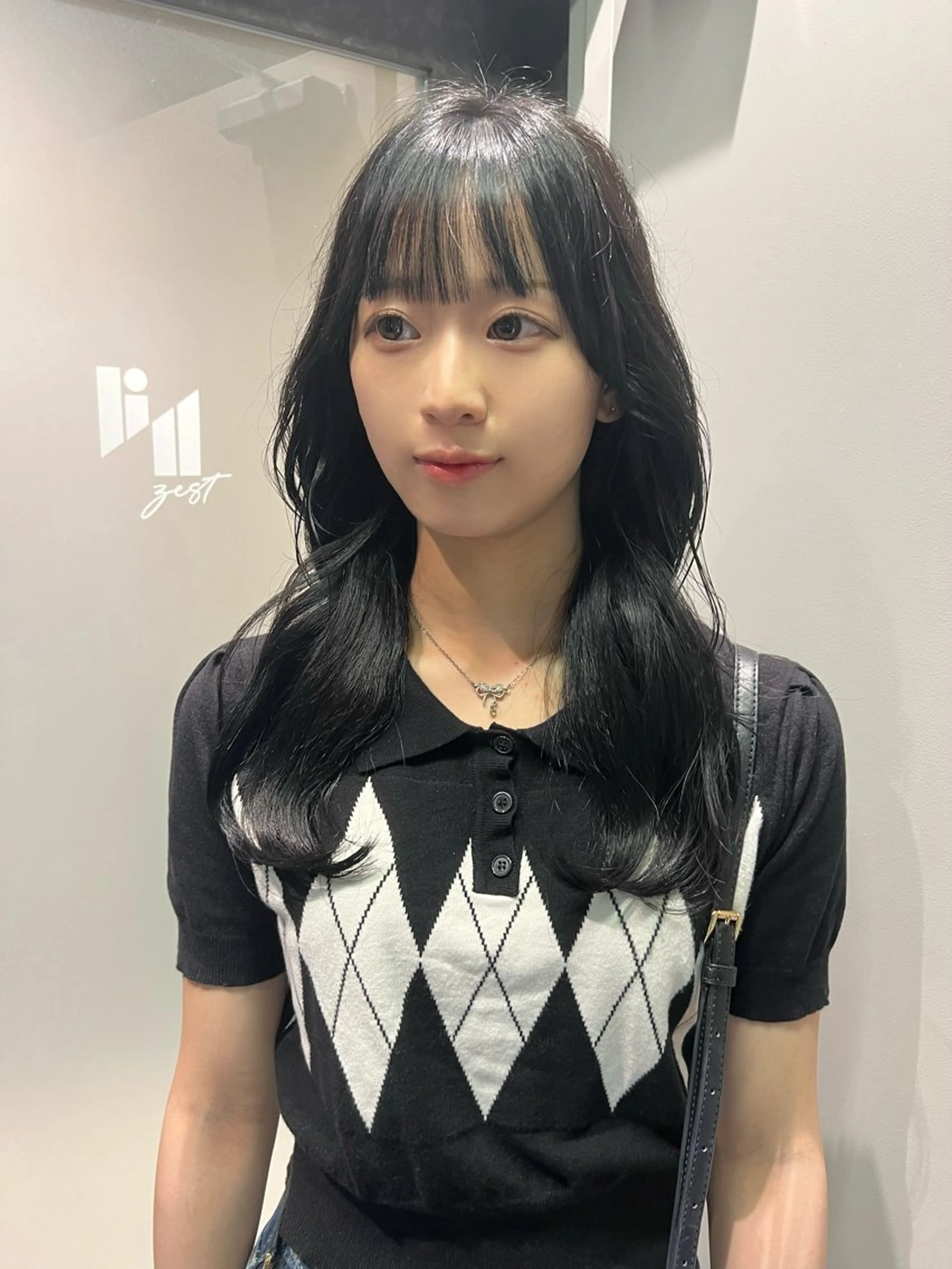 セミロング 韓国風ヘア レイヤーカット ヘアカラー トリートメント ヘアセット 韓国風艶カラー 🇰🇷🩶/REIのヘアスタイル