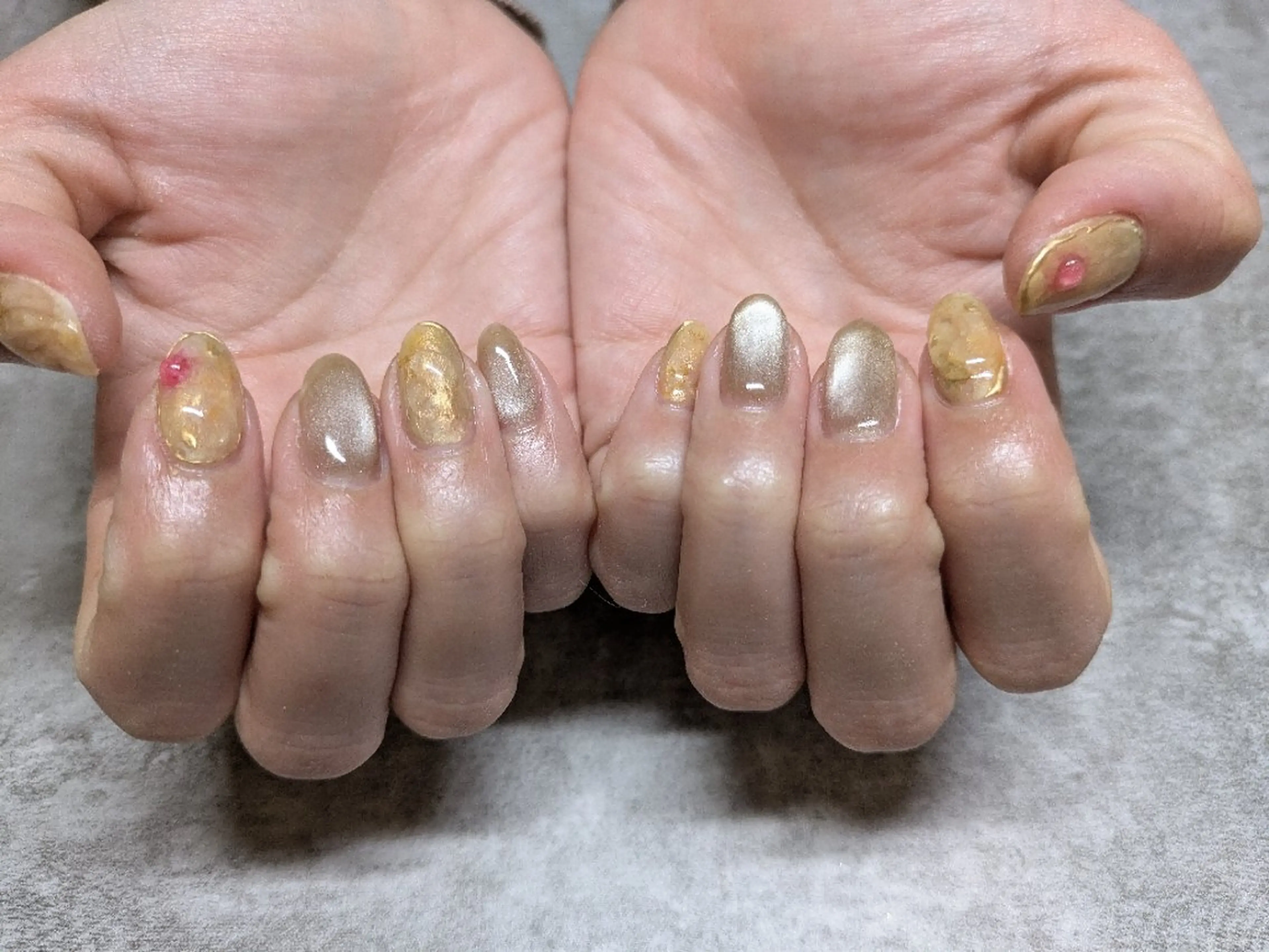 ネイル ハンドネイル ニュアンスネイル 【新宿三丁目】AMIのネイルデザイン