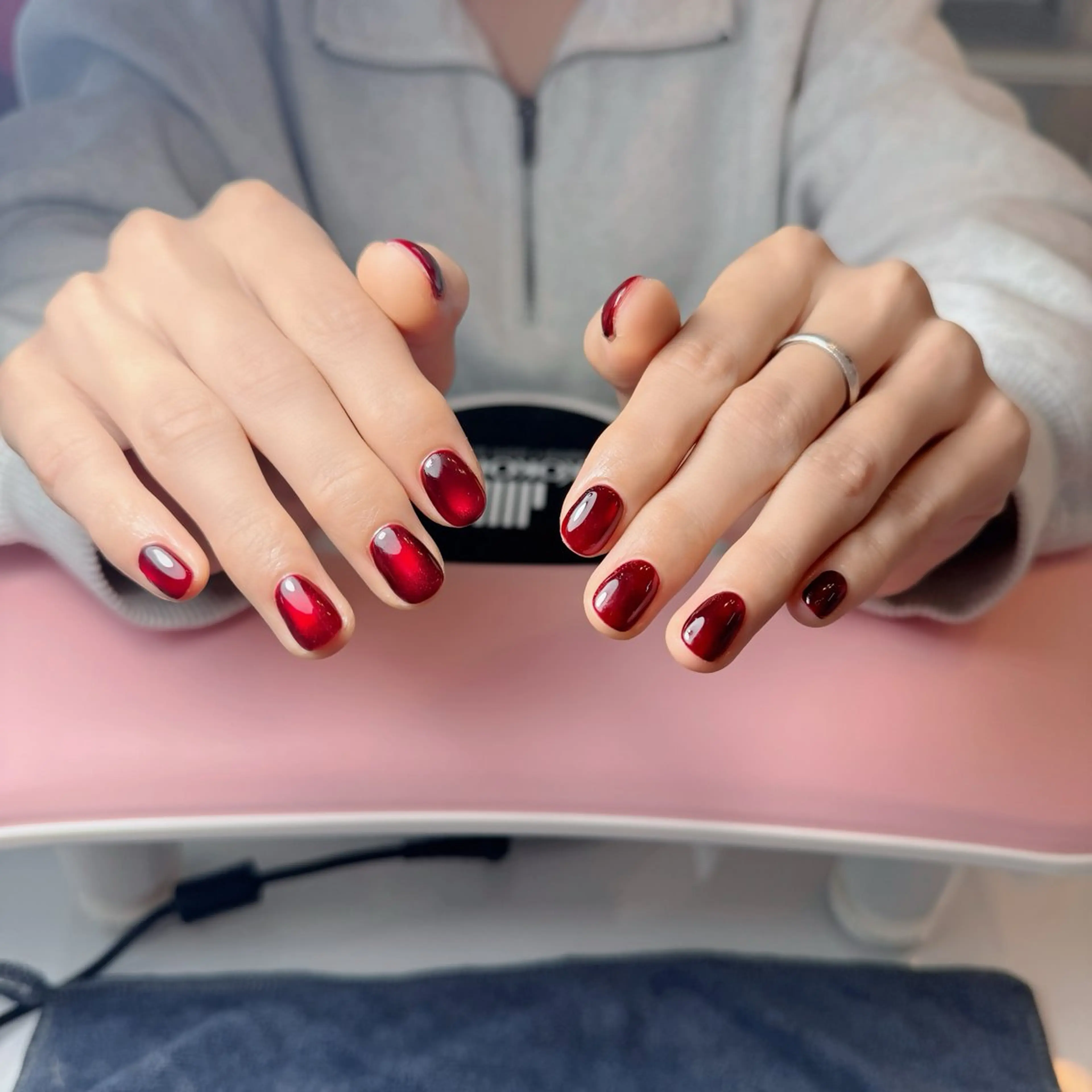 ネイル チークネイル フレンチネイル グラデーション 韓国ネイル マグネットネイル Hana nail所属・Hana Nailのネイルデザイン