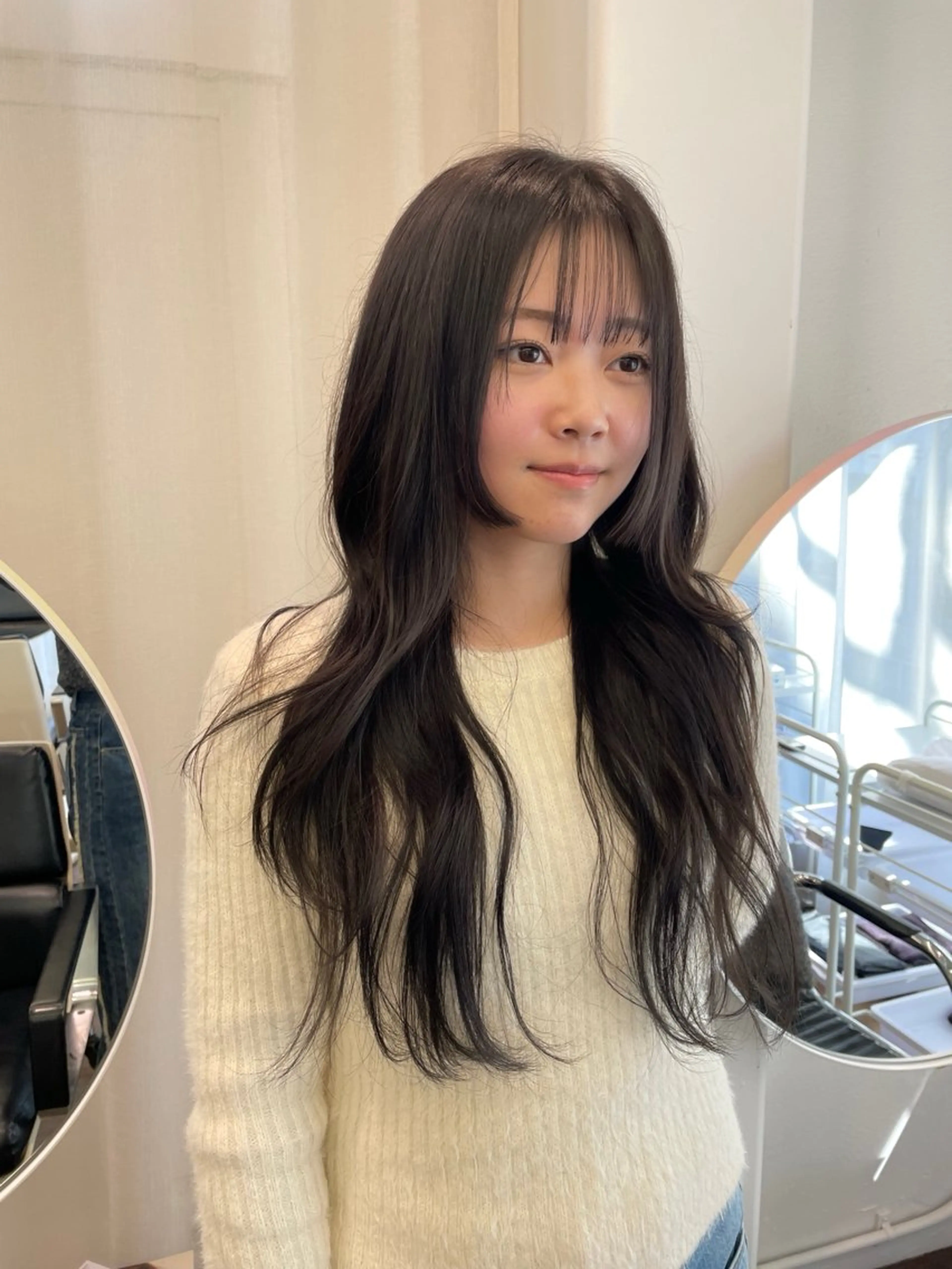 ロング カラー レイヤーカット カット ヘアカラー トリートメント レイヤーカット🎀 kanaのヘアスタイル