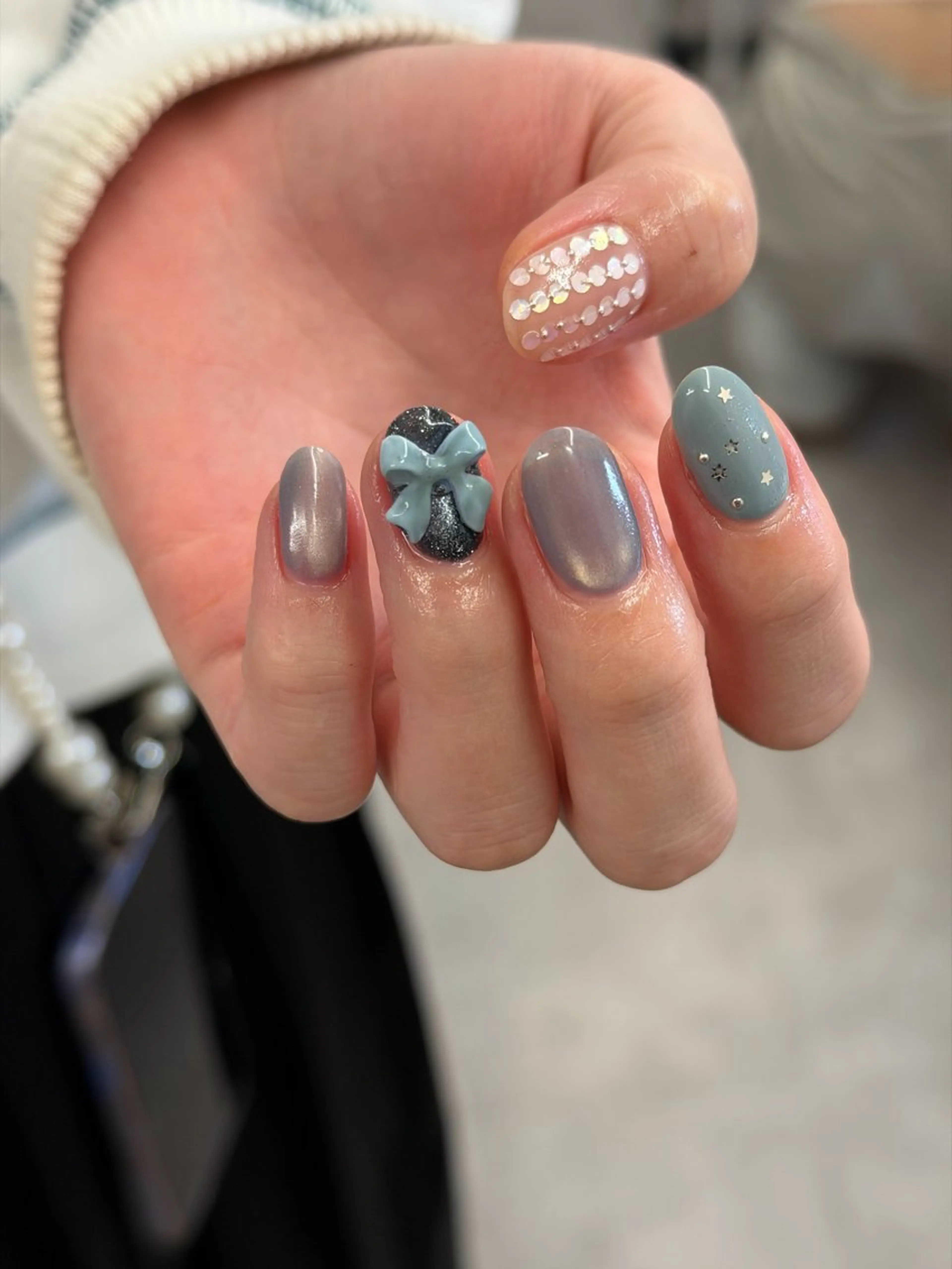 ネイル ブルー ジェルネイル キラキラネイル マグネットネイル ニュアンスネイル ハンドネイル ハンドケア Bana_ Nailのネイルデザイン