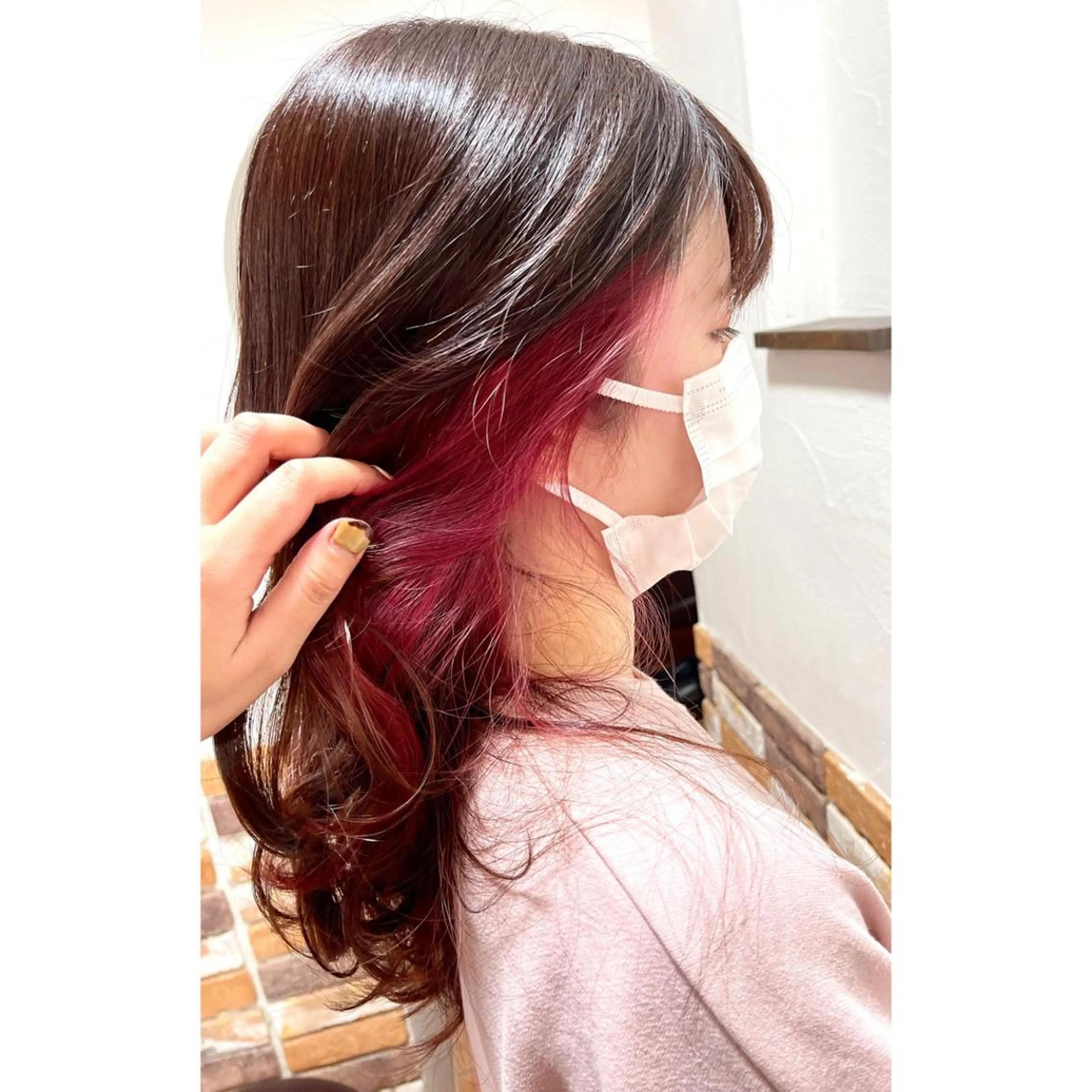 セミロング カラー ヘアアレンジ ブラウンカラー ピンクカラー ピンクブラウン カット ヘアカラー 宮川 莉央のその他イメージ