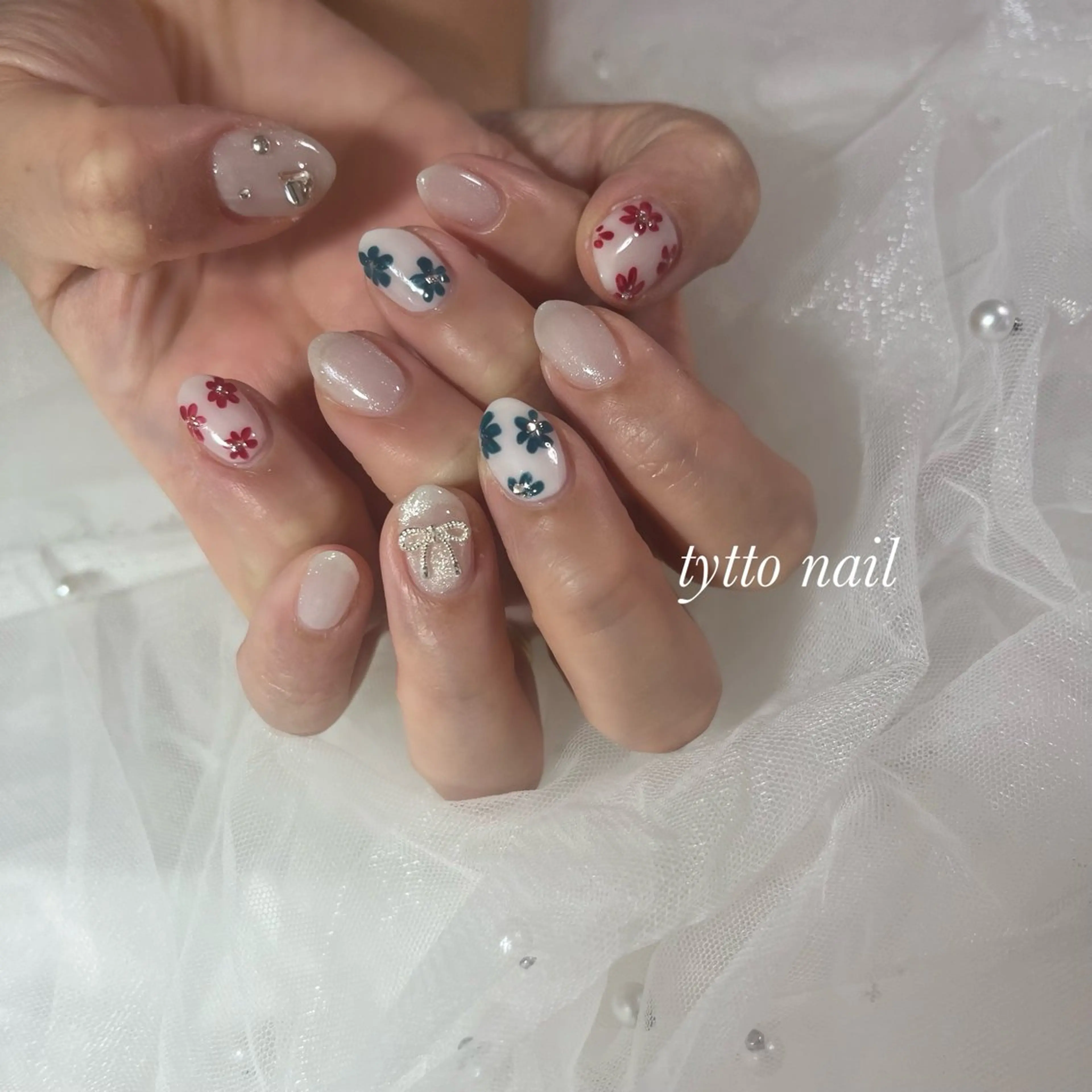 ネイル フラワーネイル ハート キラキラネイル 韓国ネイル マグネットネイル ハンドネイル tytto nail ❤︎‪‪eri‪‪のネイルデザイン