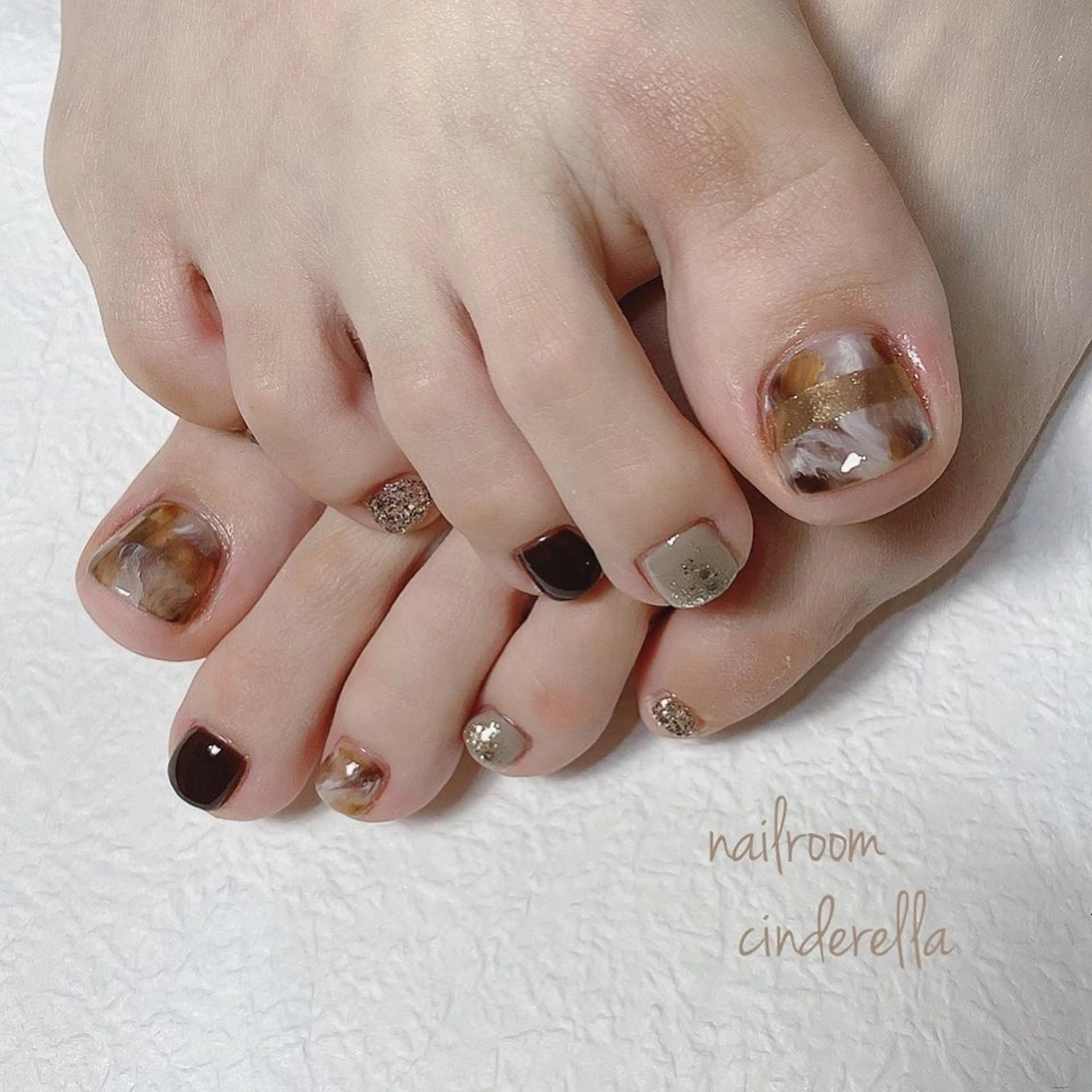 ネイル フットネイル Nailroom. Cinderellaのネイルデザイン