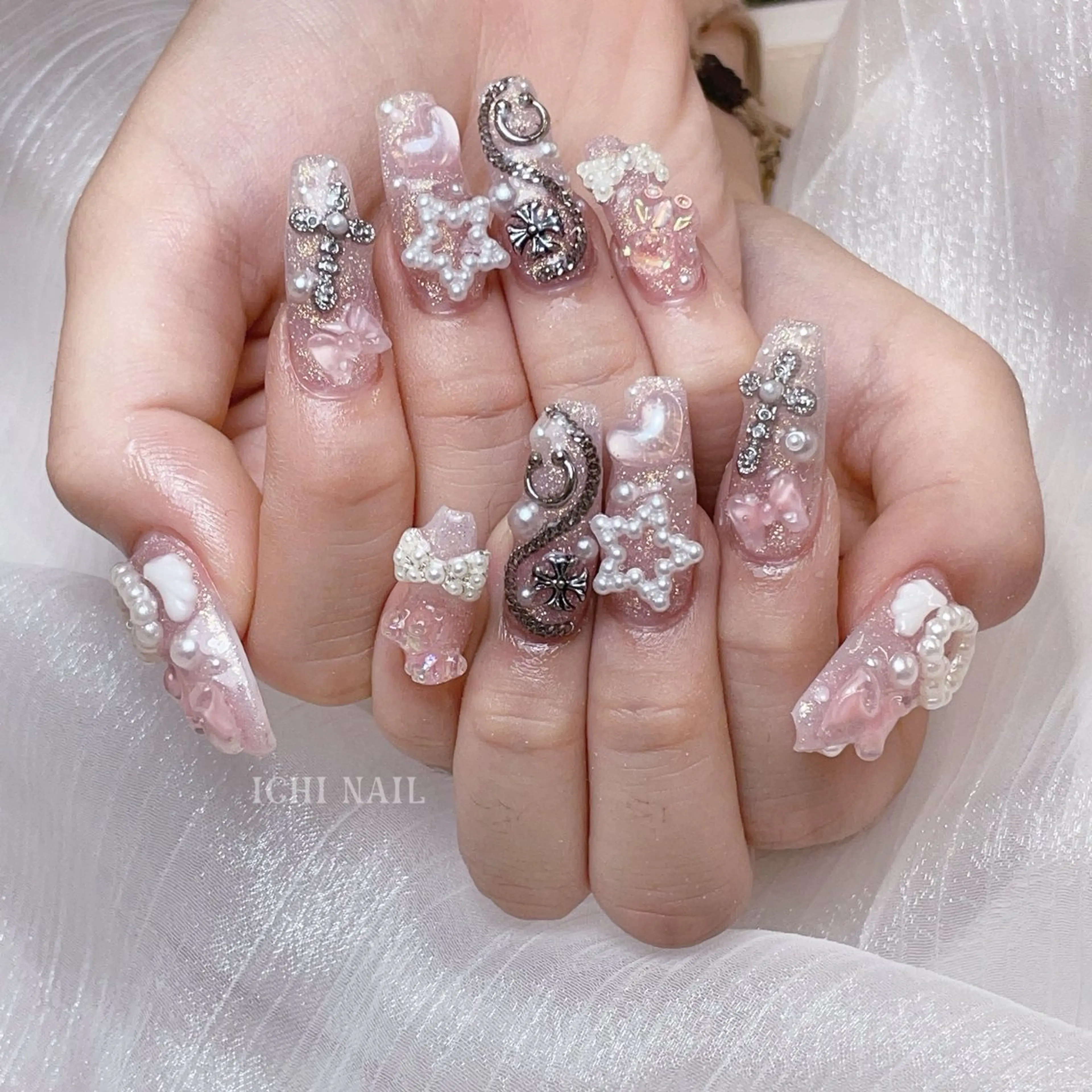 ネイル ハンドネイル 🧚🏻‍♀️ NOHA🎀のネイルデザイン