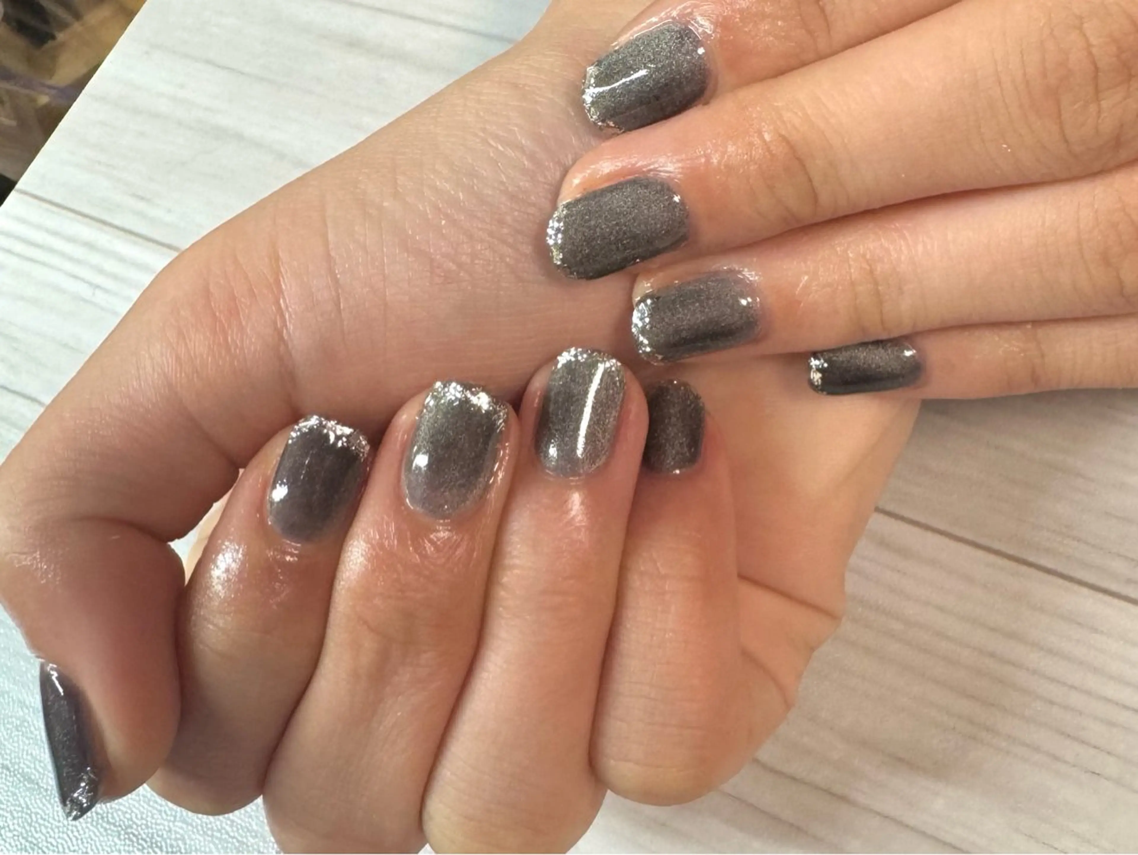 ネイル フレンチネイル ガラスフレンチ ハンドネイル N.plus NaiLのネイルデザイン