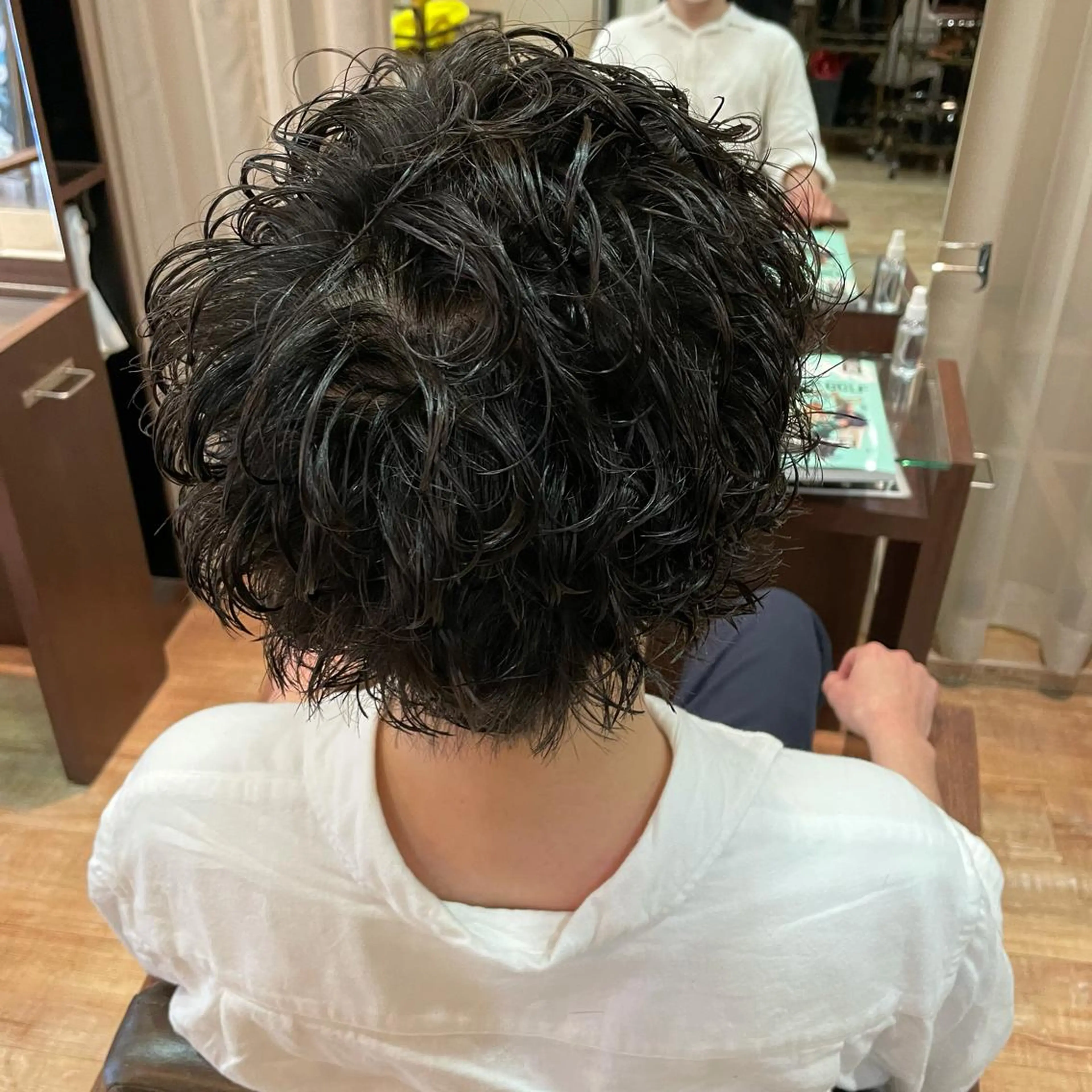 ミディアム パーマ メンズ ミディアムパーマ メンズパーマ カット パーマ 大阪長居🌱野見山 卓也のヘアスタイル