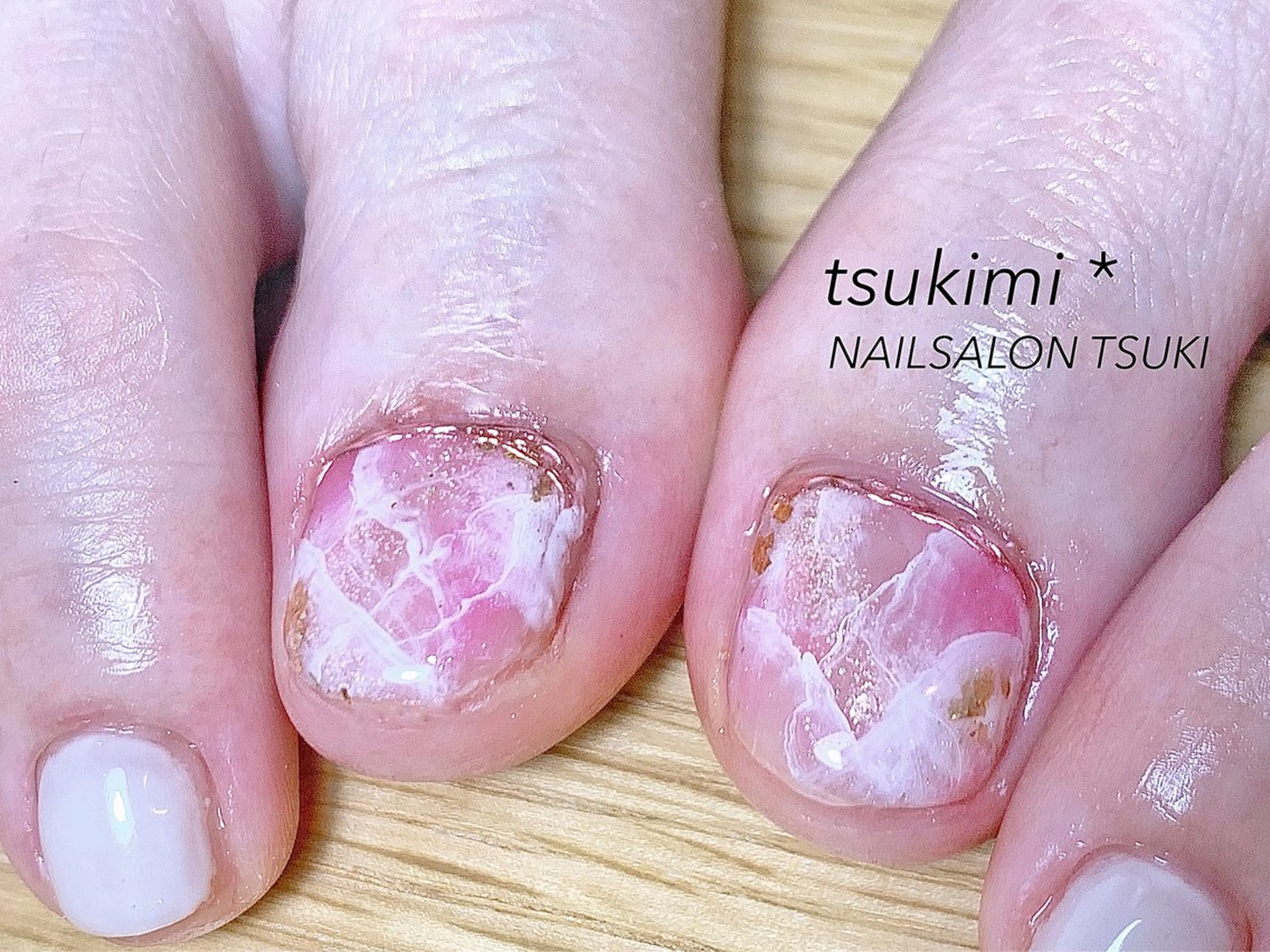 ネイル ニュアンスネイル ピンク フットネイル Tsuki.所属・Nailsalon Tsuki.のネイルデザイン
