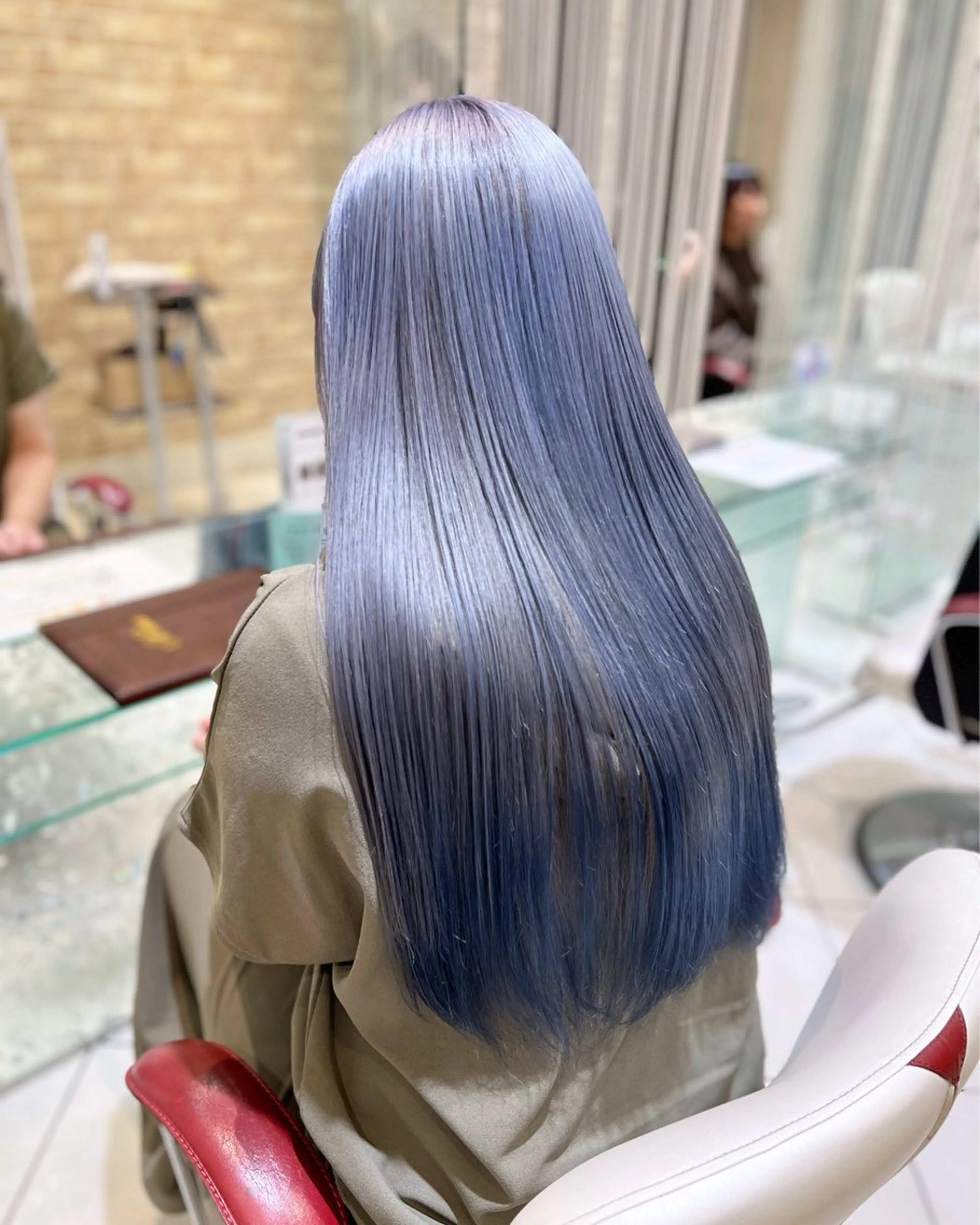 ロング カラー バレイヤージュ ブリーチ ケアブリーチ 透明感カラー デザインカラー カット ヘアカラー トリートメント ボブ/ハイトーン/ 髪質改善/越谷✨倉持のヘアスタイル