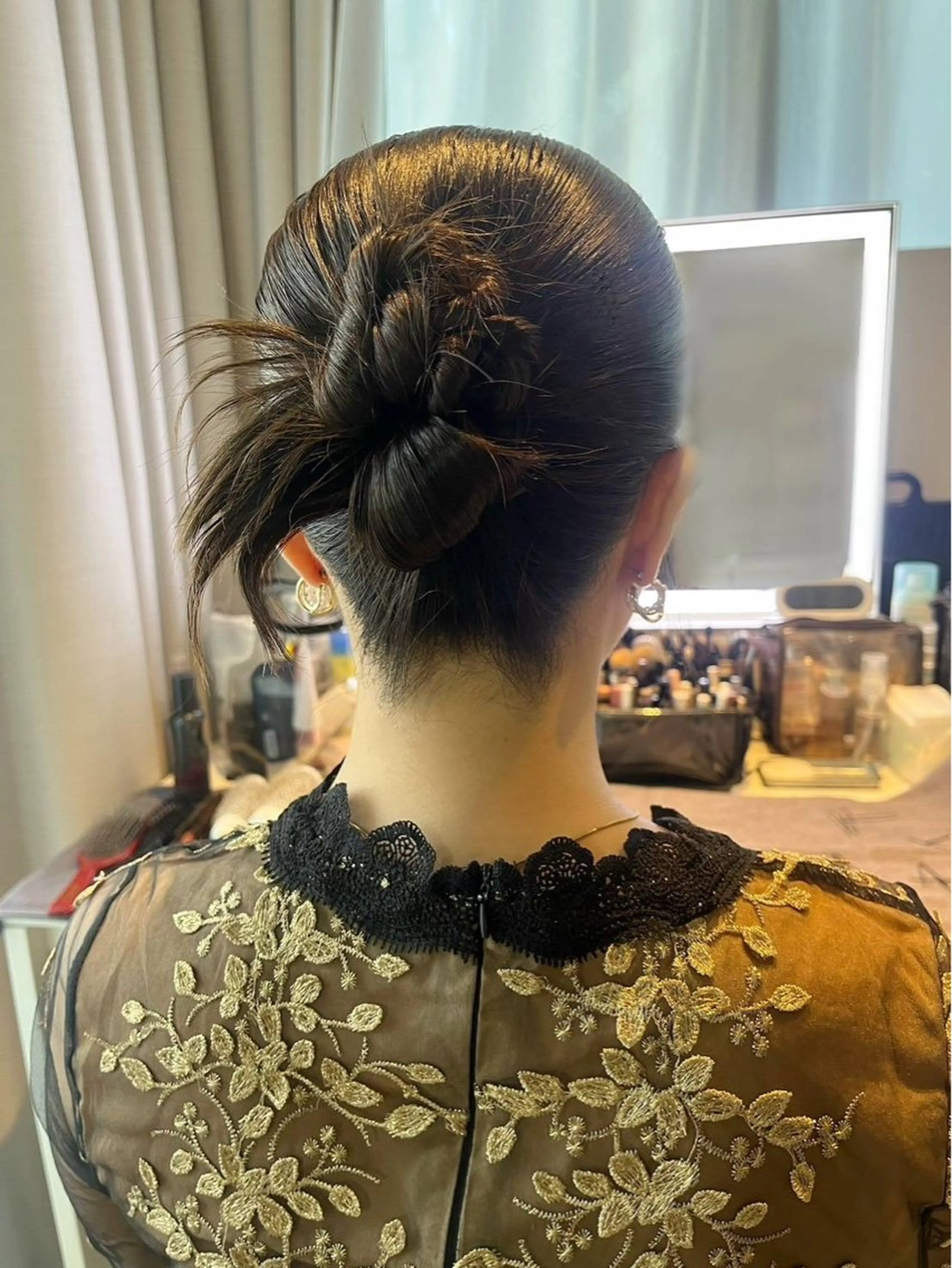 セミロング 卒業式のヘアスタイル ヘアセット H. MADOKAのヘアスタイル