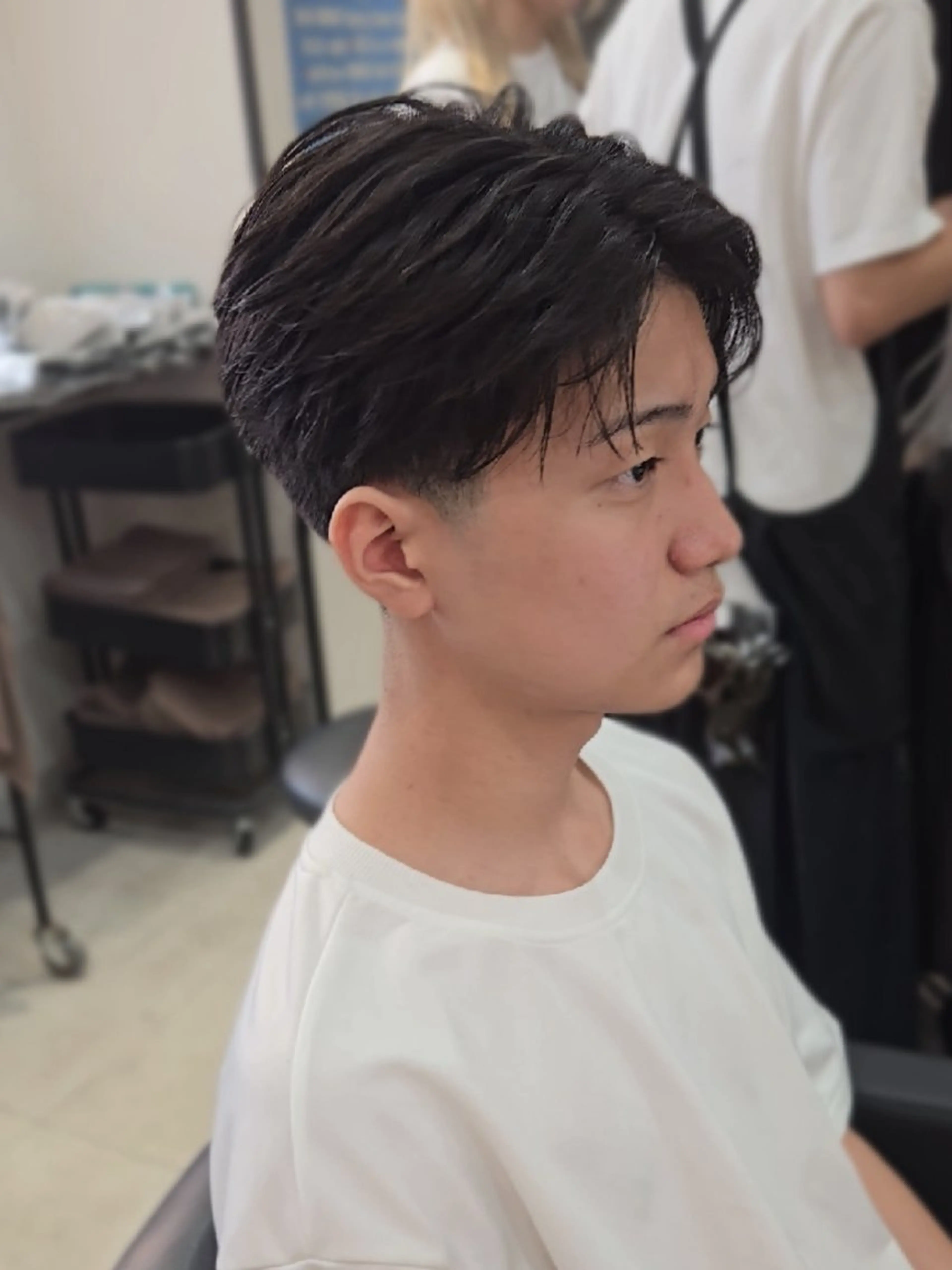 メンズ ミディアム センターパート フェードカット 刈り上げ カット ヘアセット Lapis 名古屋駅前店所属・LEN名古屋/パーマ メンズ特化美容師のヘアスタイル