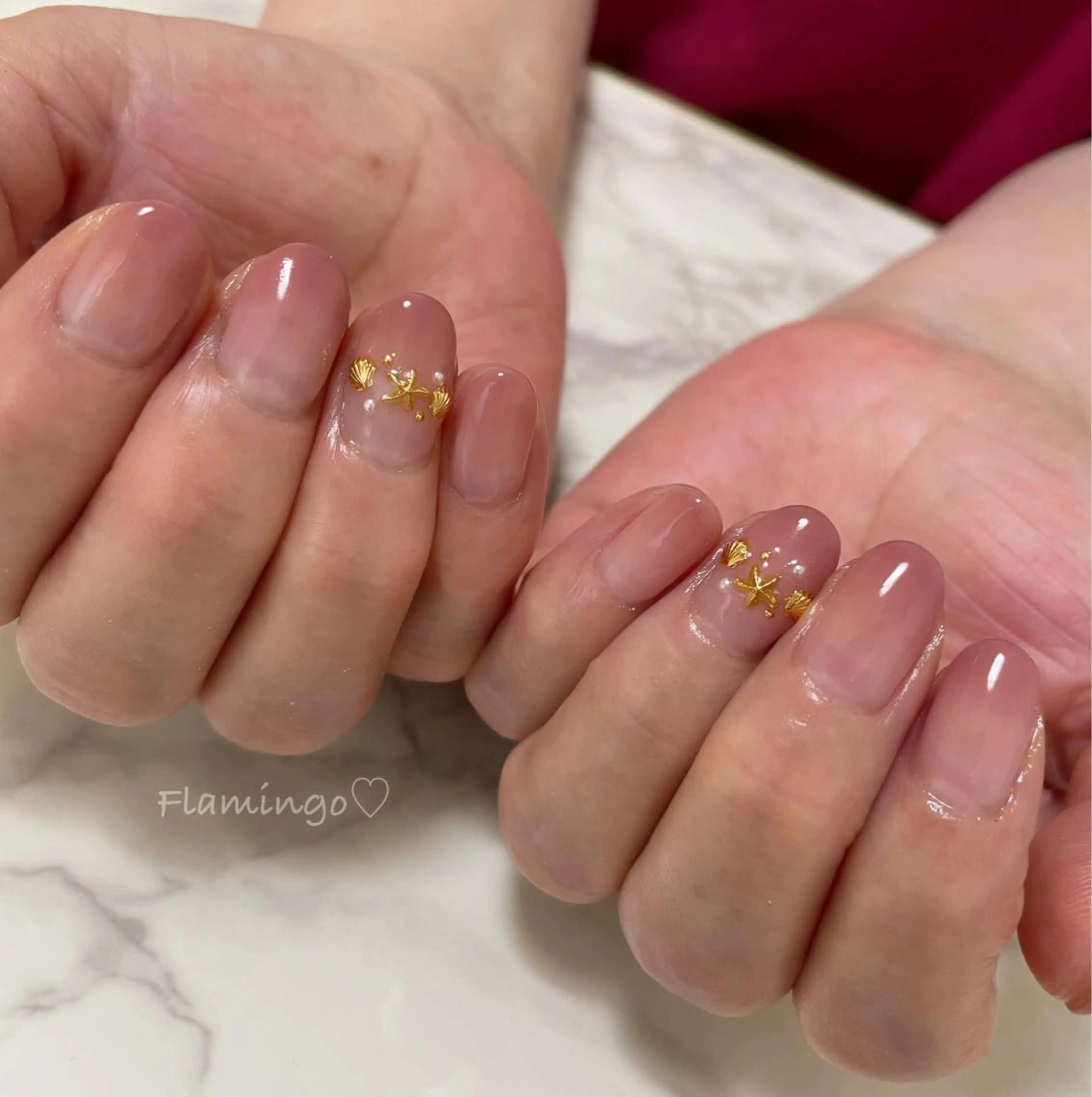 ネイル ジェルネイル グラデーション ピンク シンプルネイル 夏ネイル シンプル／上品／爪育 ☺︎Flamingoのネイルデザイン