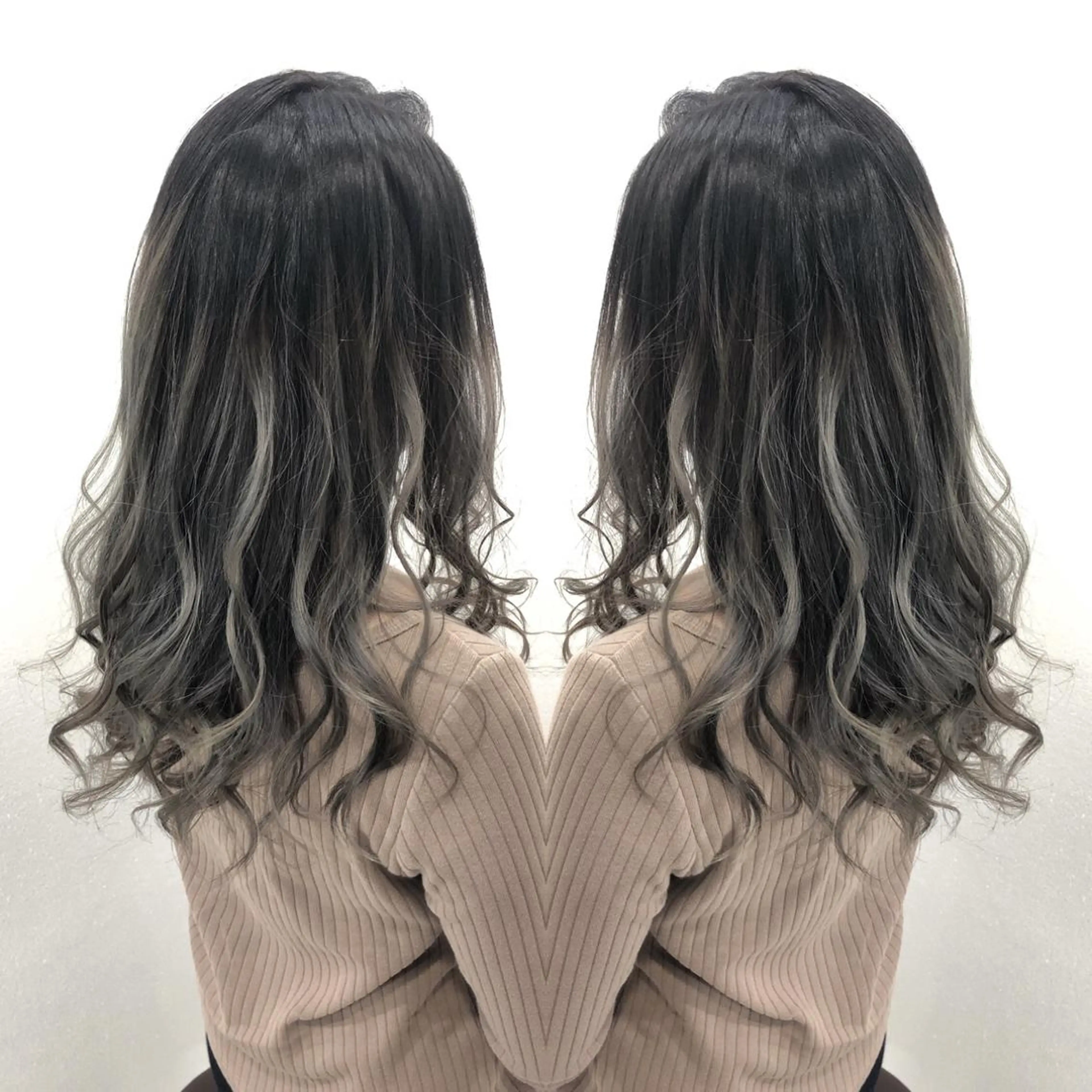 セミロング カラー 黒髪 グラデーションカラー シルバー 髪質改善特化サロン ICONIQ天神店のヘアスタイル