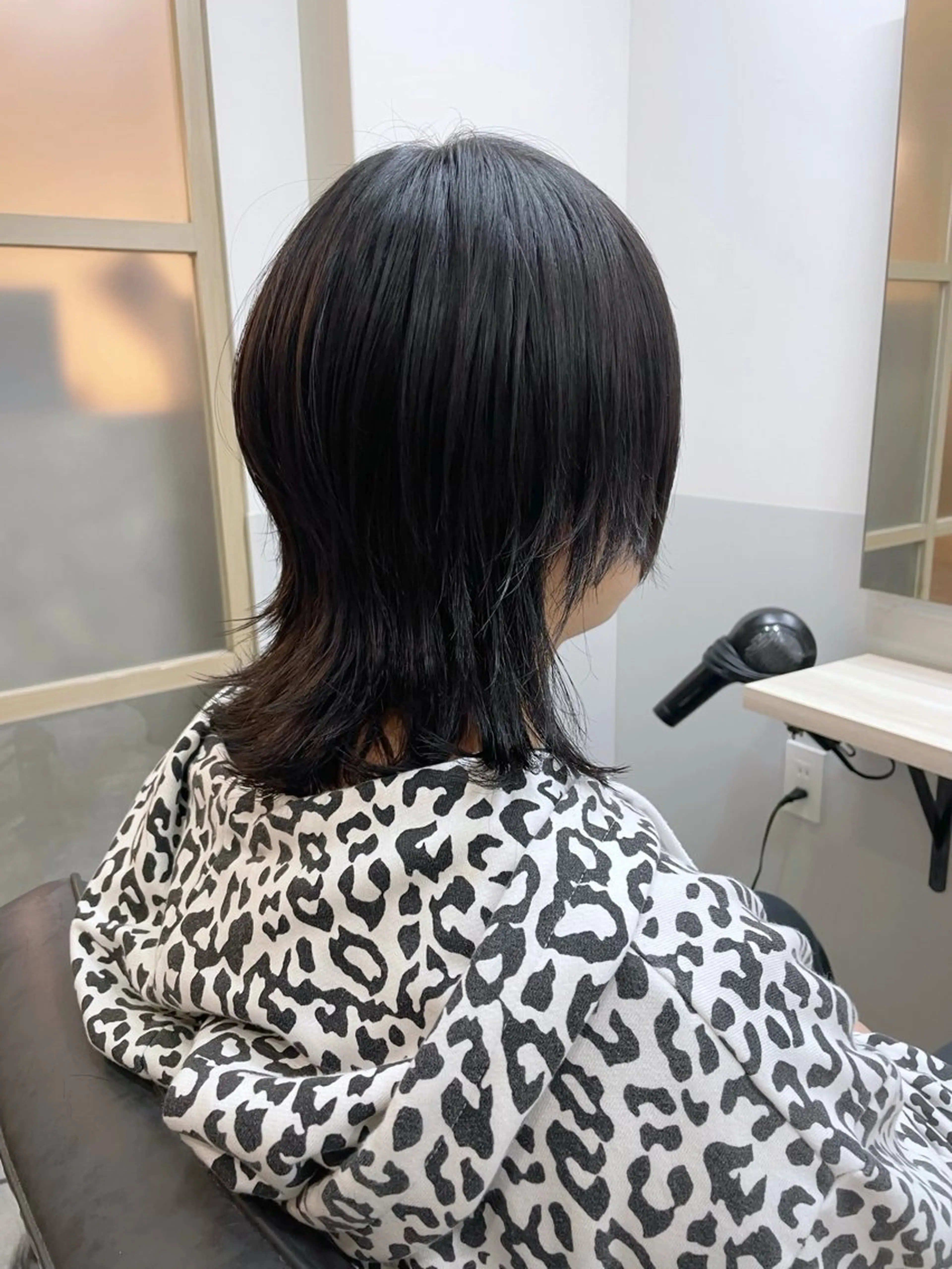 ミディアム メンズ メンズウルフカット レイヤーカット 外ハネヘア ウルフカット カット EMANON新宿南口所属・🦄中性ウルフ ☁️Shiori🦄のヘアスタイル