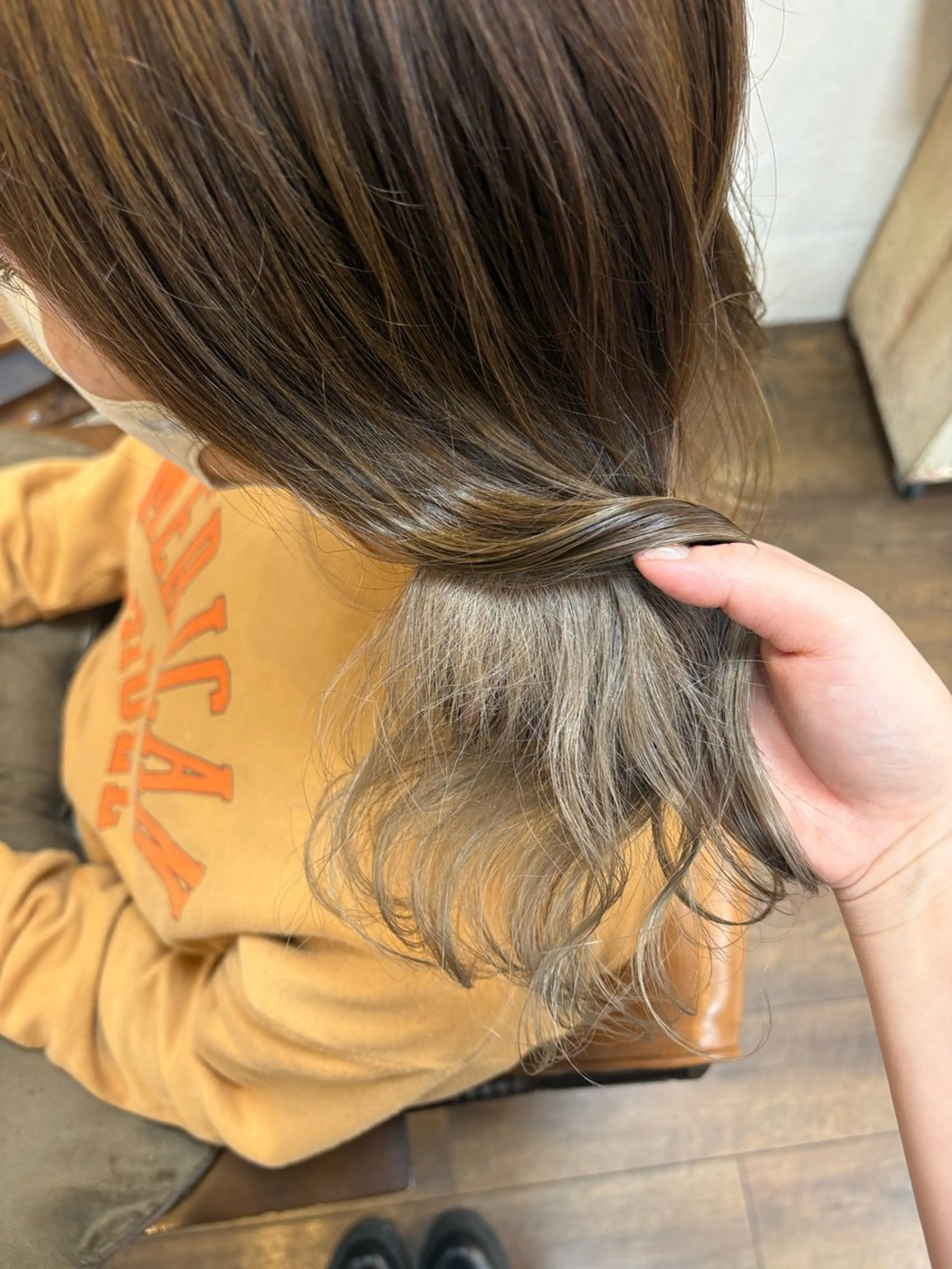 セミロング カラー ヘアカラー chacha blanc元山のヘアスタイル