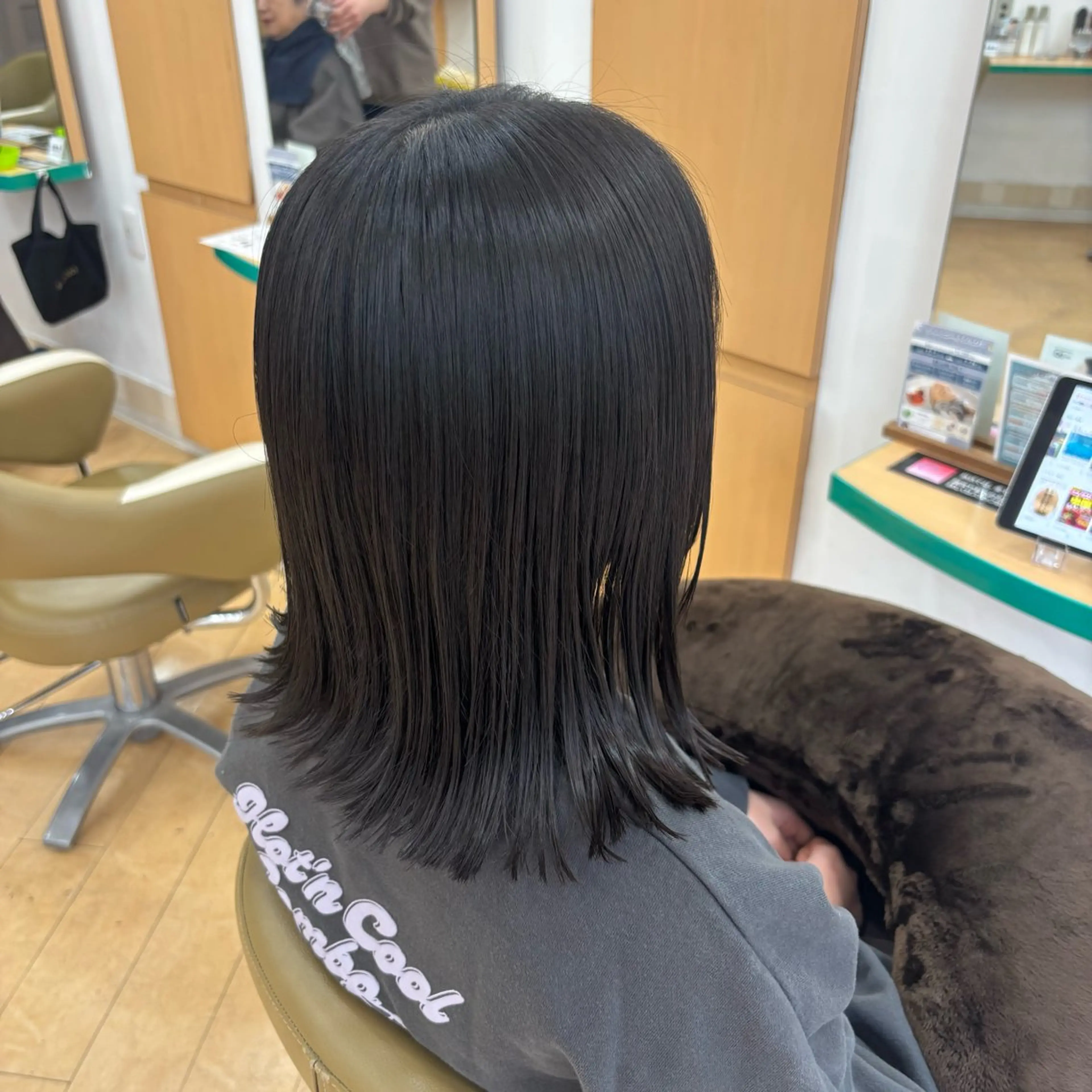ミディアム 🎀🤍芦澤 李音🤍🎀のヘアスタイル